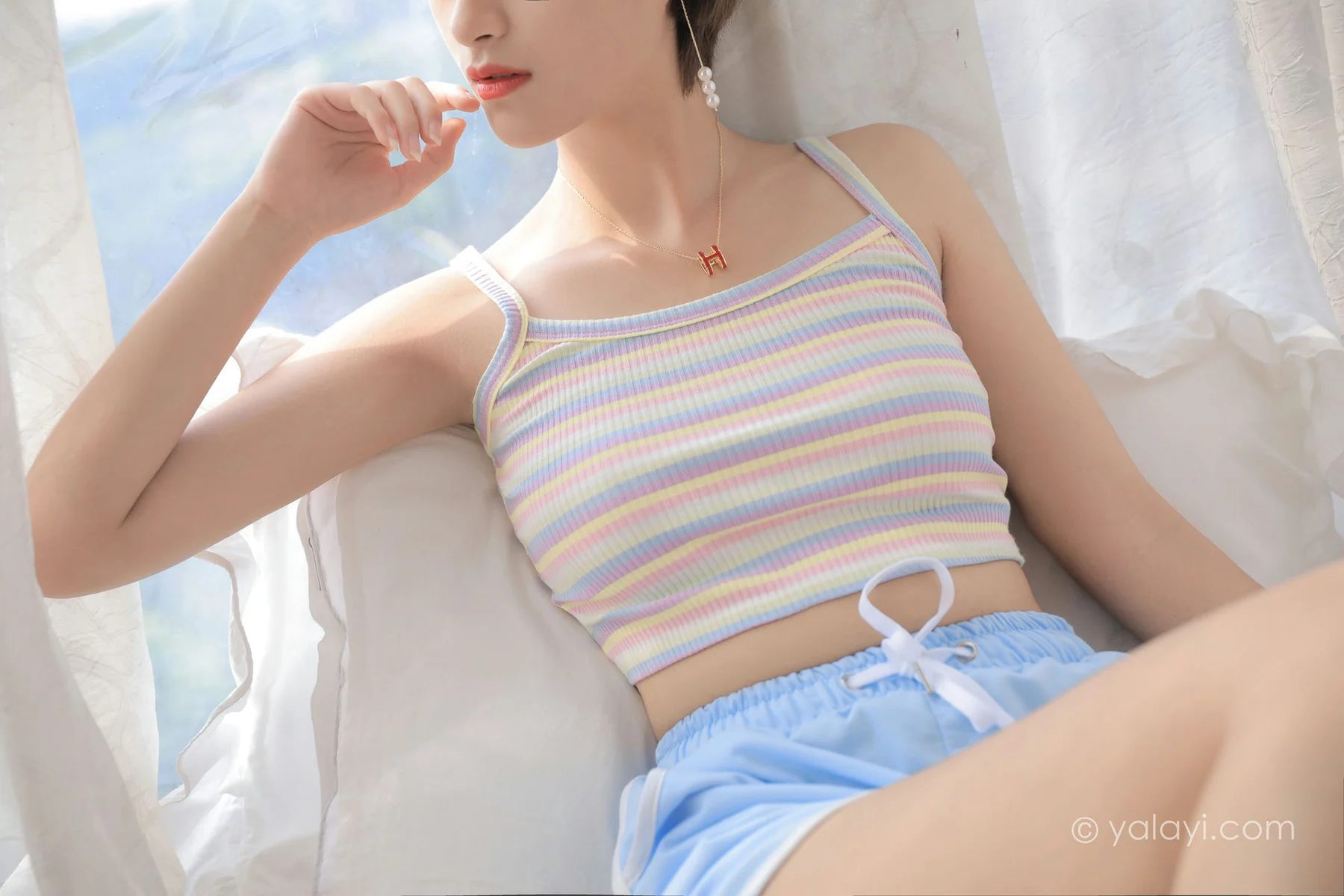 YALAYI 雅拉伊 Vol.674    丁媛《幽会情人》 - 1