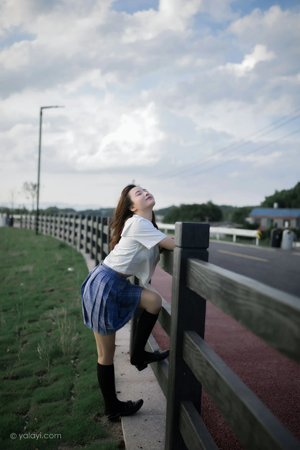 YALAYI 雅拉伊 Vol.677    枝娅《青春在河畔奔走》 - 3