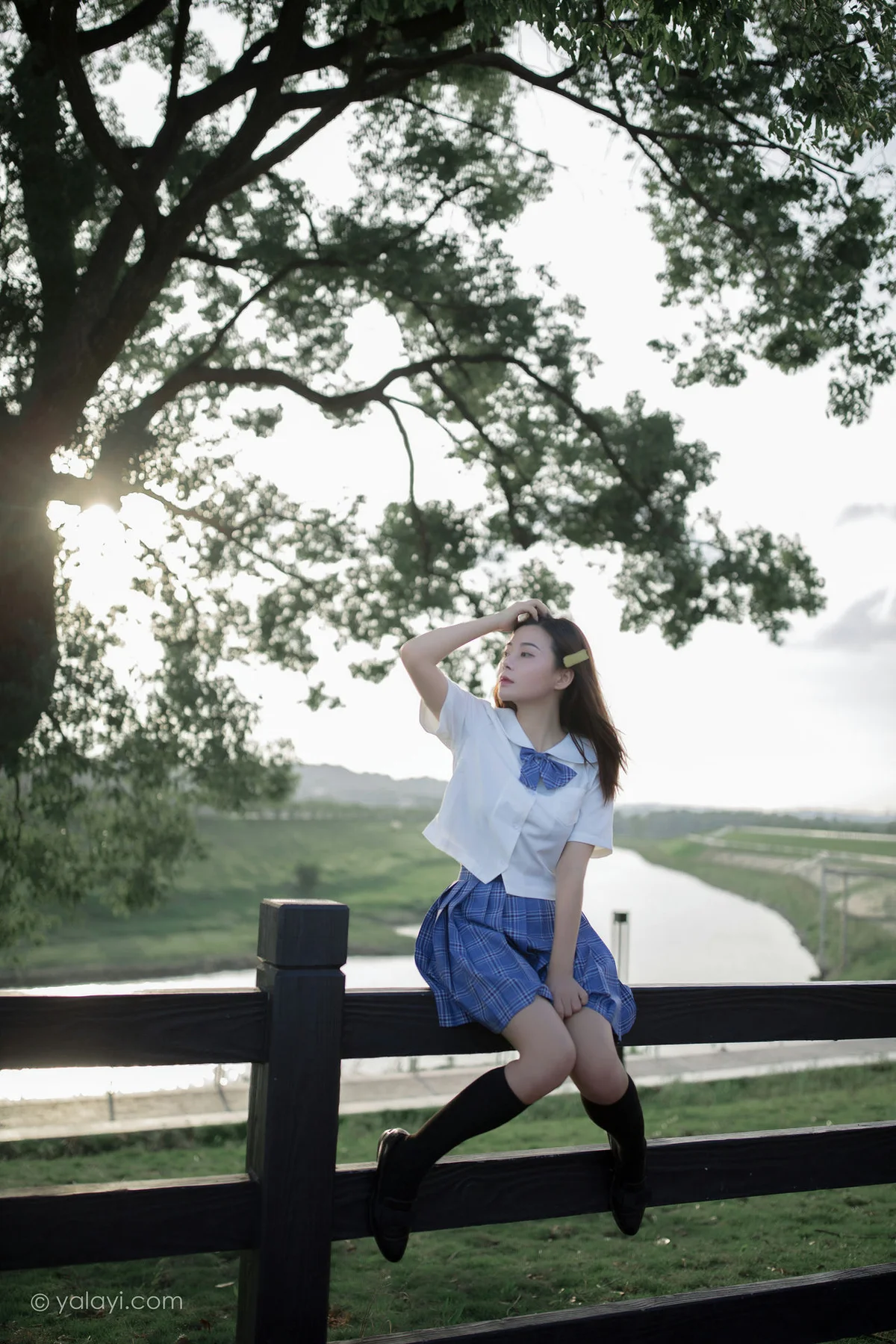 YALAYI 雅拉伊 Vol.677    枝娅《青春在河畔奔走》 - 3