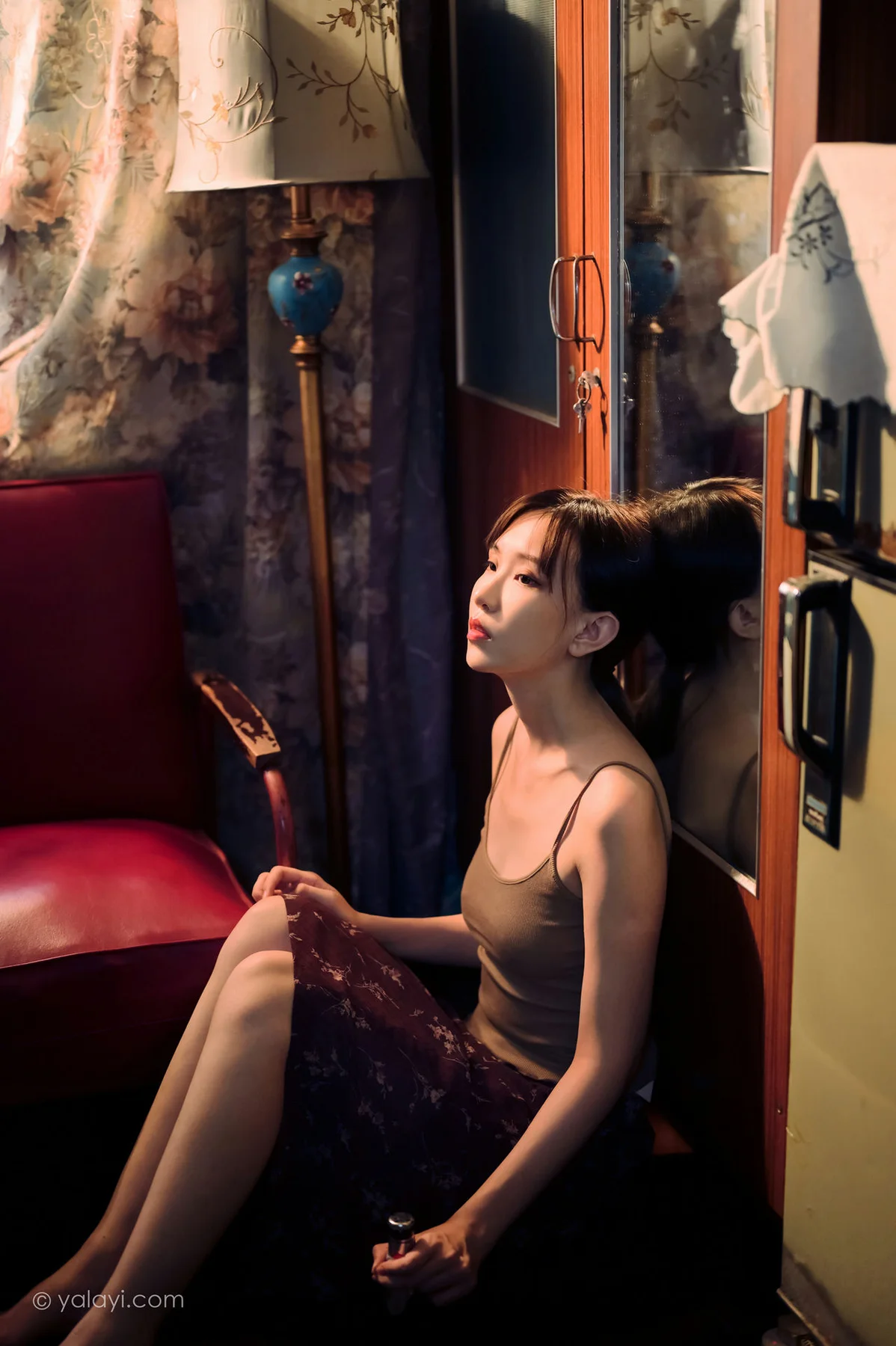 YALAYI 雅拉伊 Vol.688    妍妍《黯然》 - 5