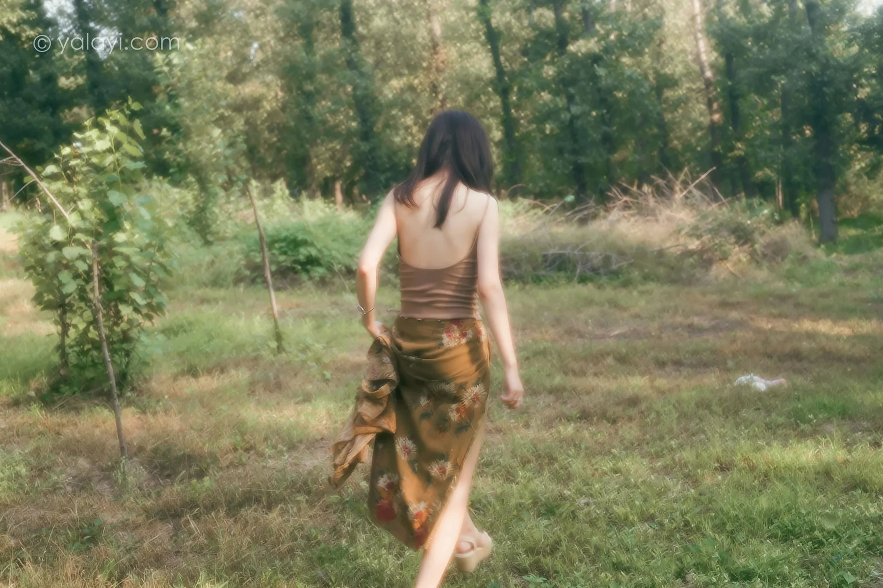 YALAYI 雅拉伊 Vol.689    佳佳《梦境》 - 2