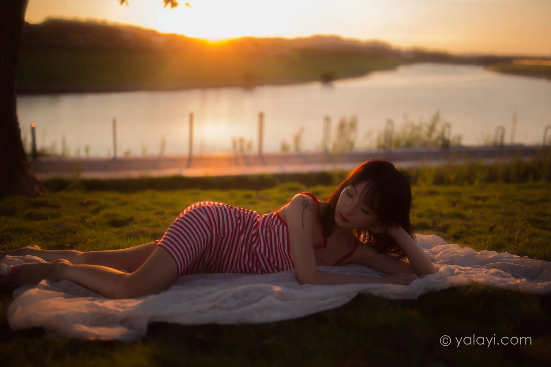 YALAYI 雅拉伊 Vol.690    落落《红了》 - 5