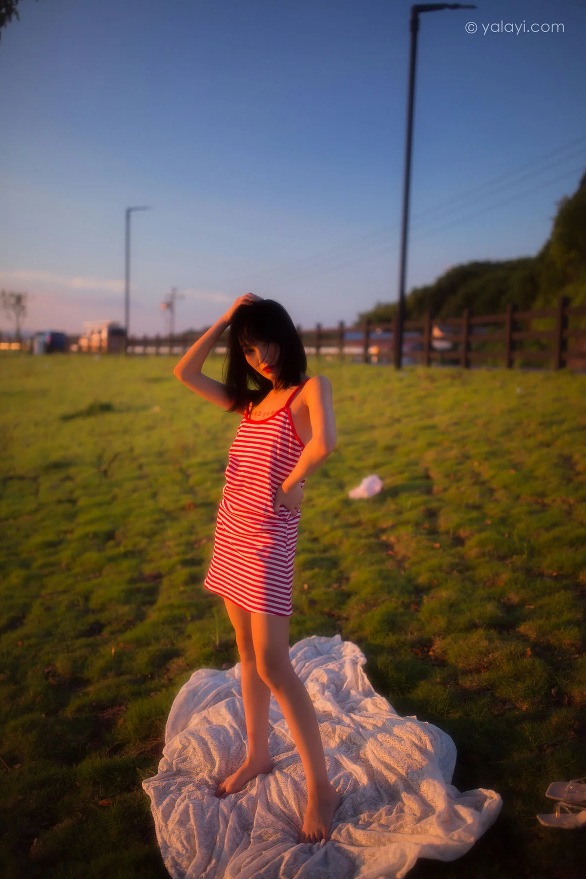 YALAYI 雅拉伊 Vol.690    落落《红了》 - 4