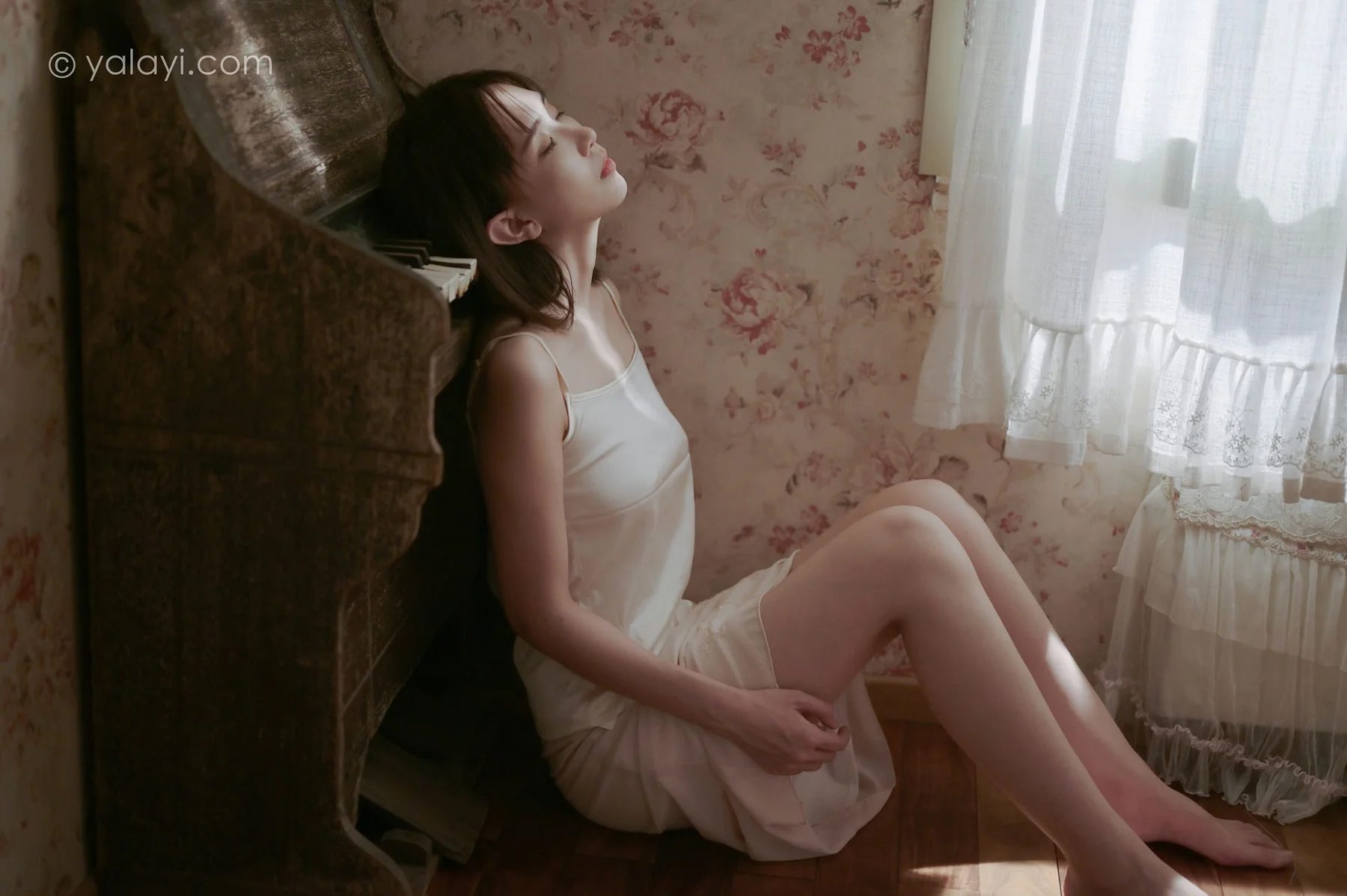 YALAYI 雅拉伊 Vol.695     妍妍《孤独患者》 - 3