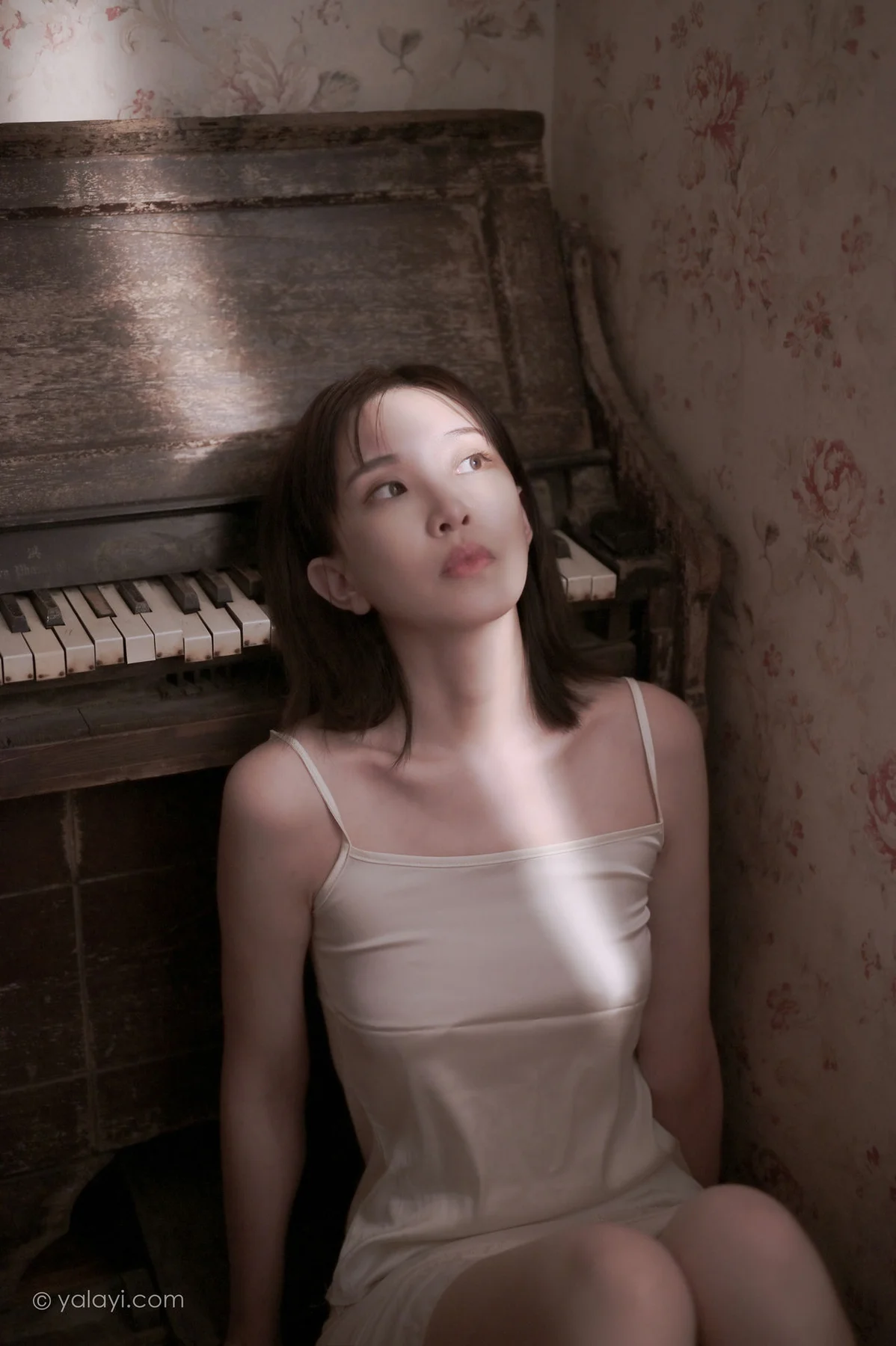 YALAYI 雅拉伊 Vol.695     妍妍《孤独患者》 - 4