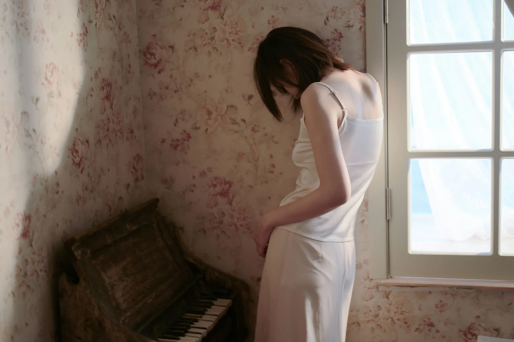 YALAYI 雅拉伊 Vol.695     妍妍《孤独患者》 - 8