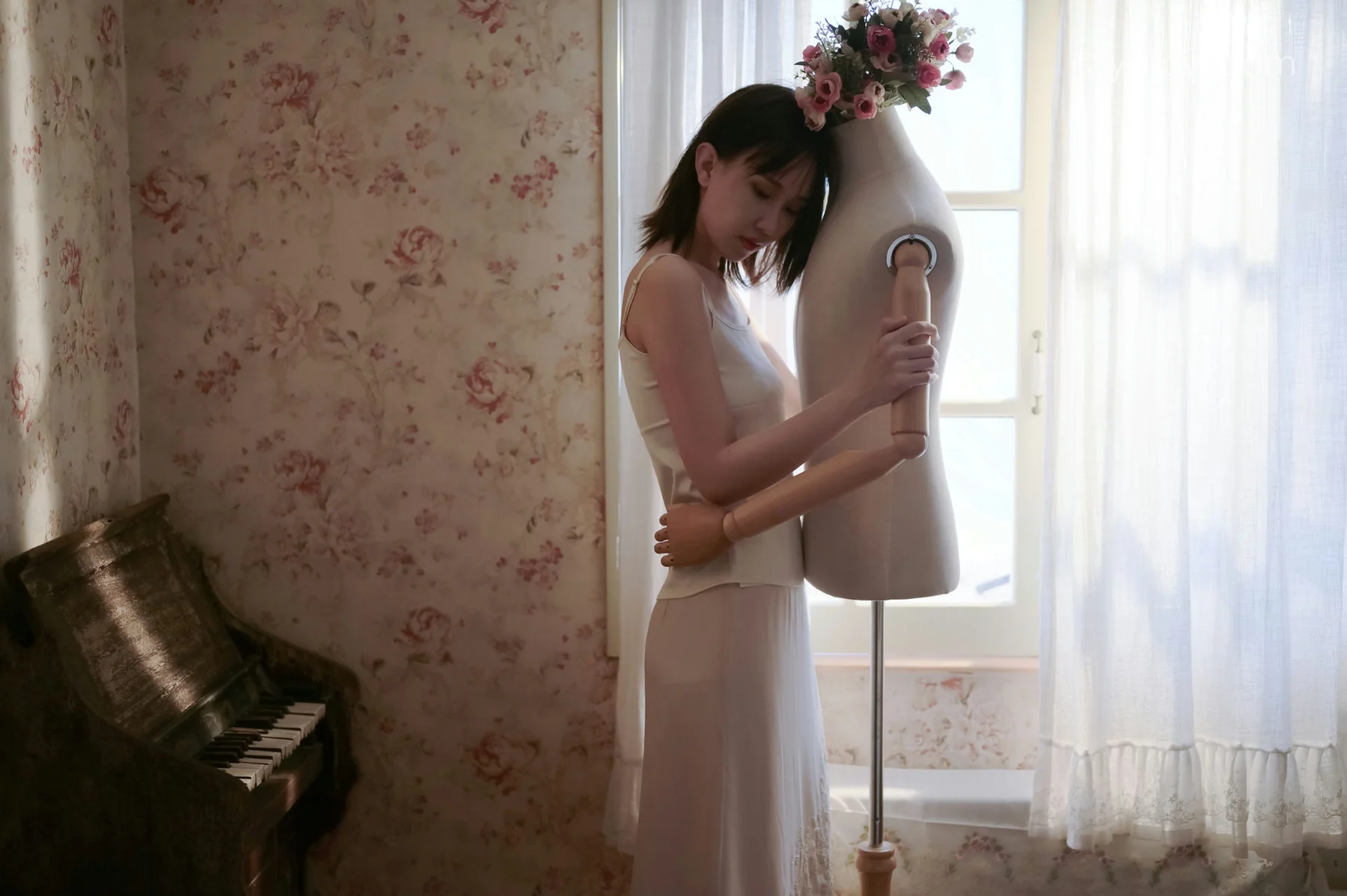 YALAYI 雅拉伊 Vol.695     妍妍《孤独患者》 - 4