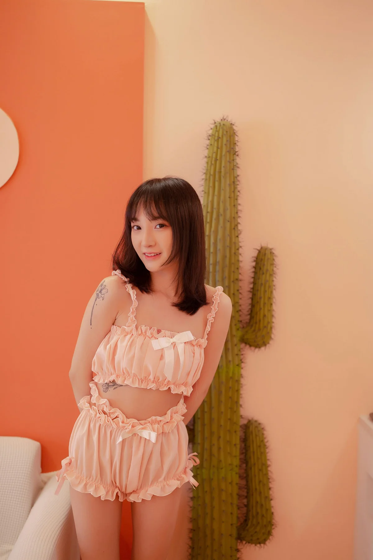 YALAYI 雅拉伊 Vol.696     落落《女友宅日志》 - 10