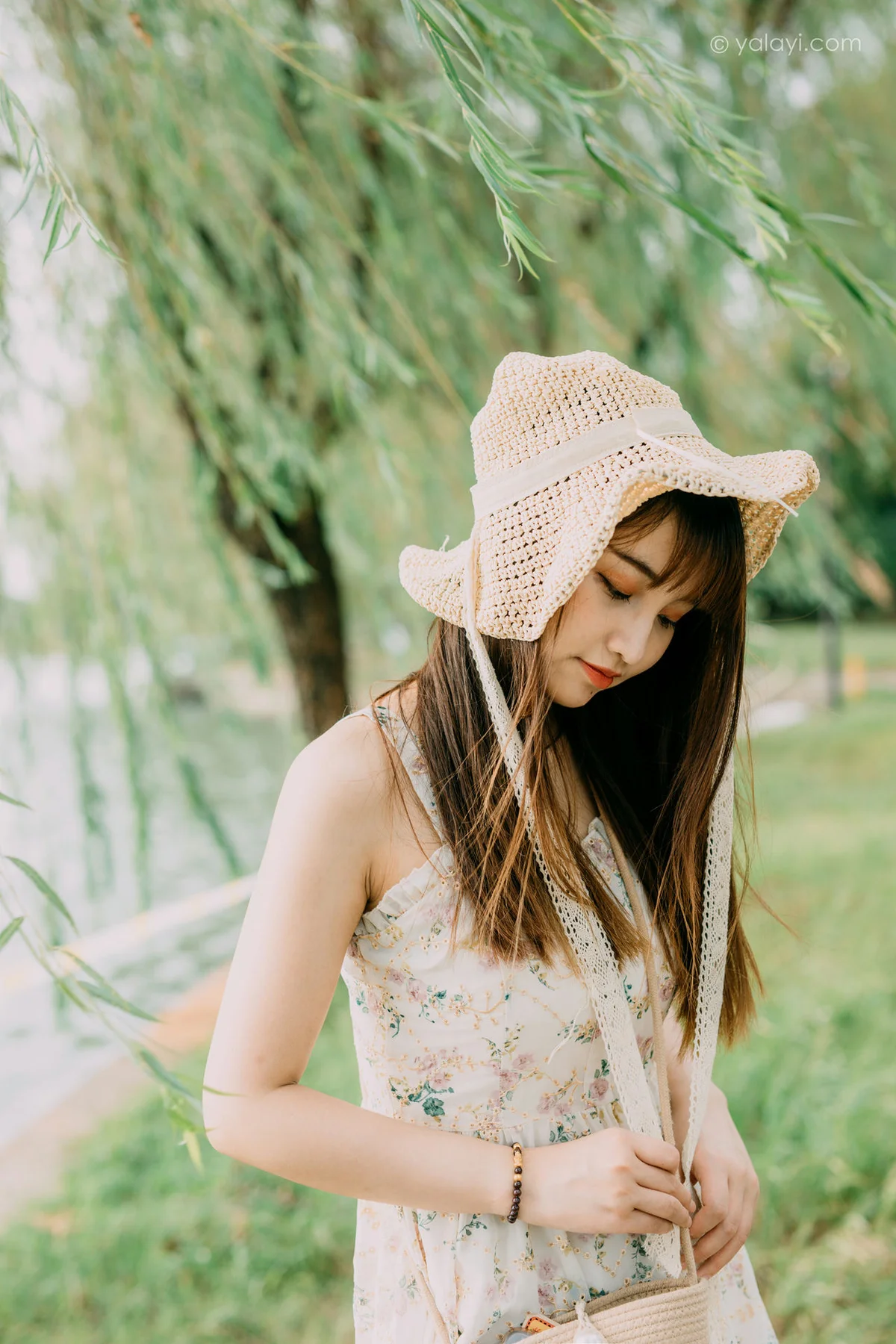 YALAYI 雅拉伊 Vol.699     周周《杨柳岸》 - 8