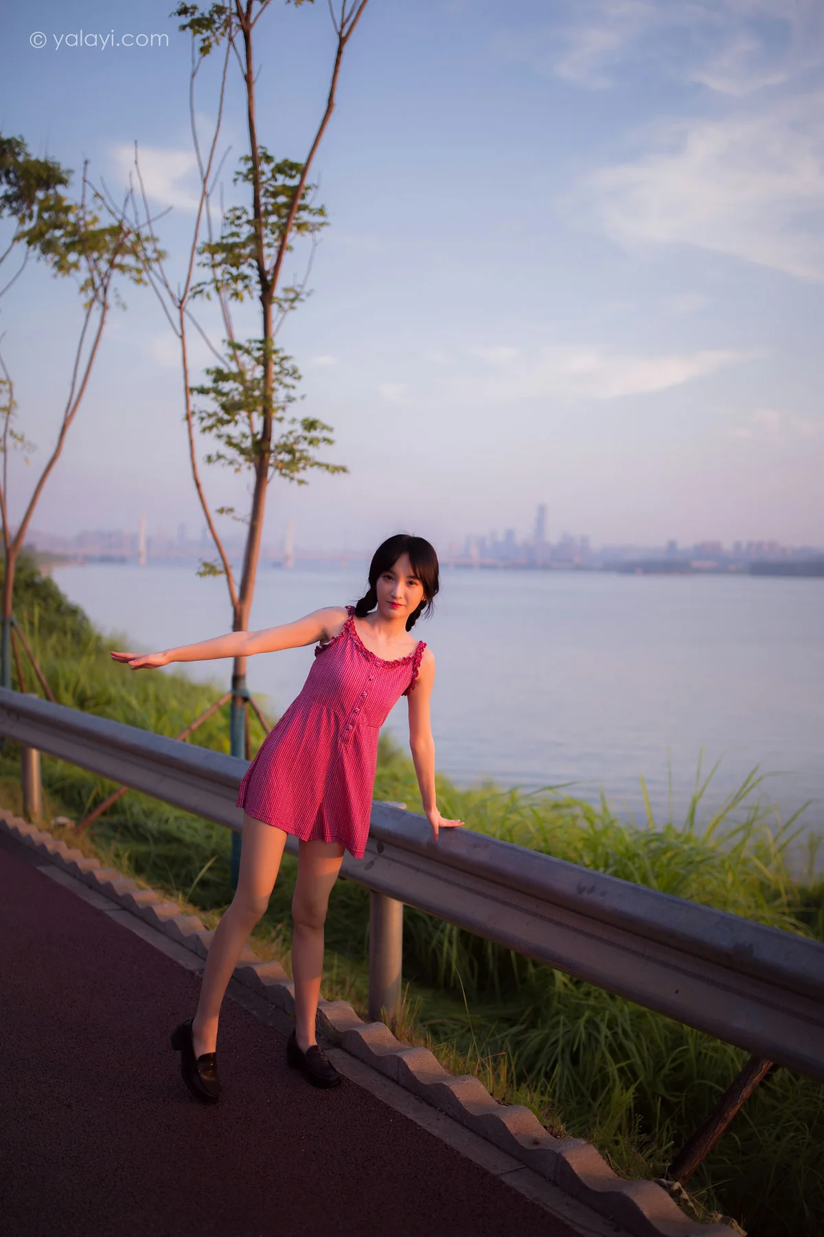 YALAYI 雅拉伊 Vol.701   落落 暮色 - 8