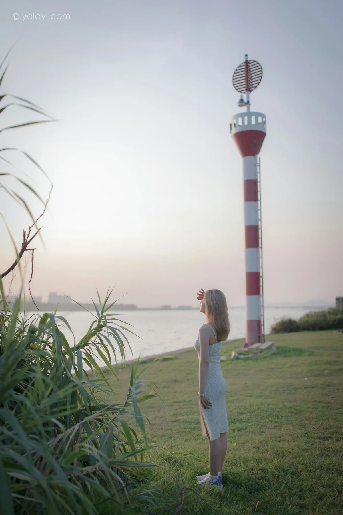 YALAYI 雅拉伊 Vol.709    梦涵《风继续吹》 - 2