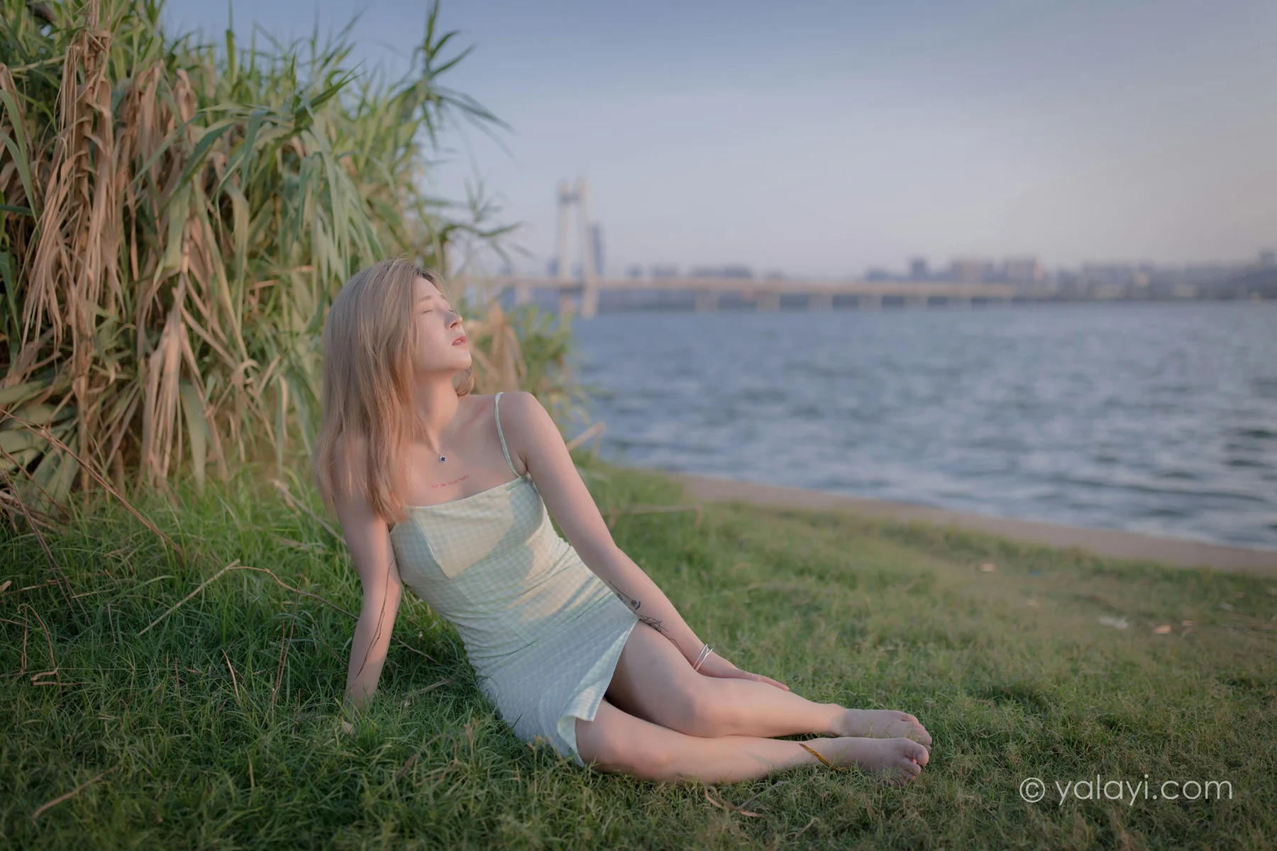 YALAYI 雅拉伊 Vol.709    梦涵《风继续吹》 - 5