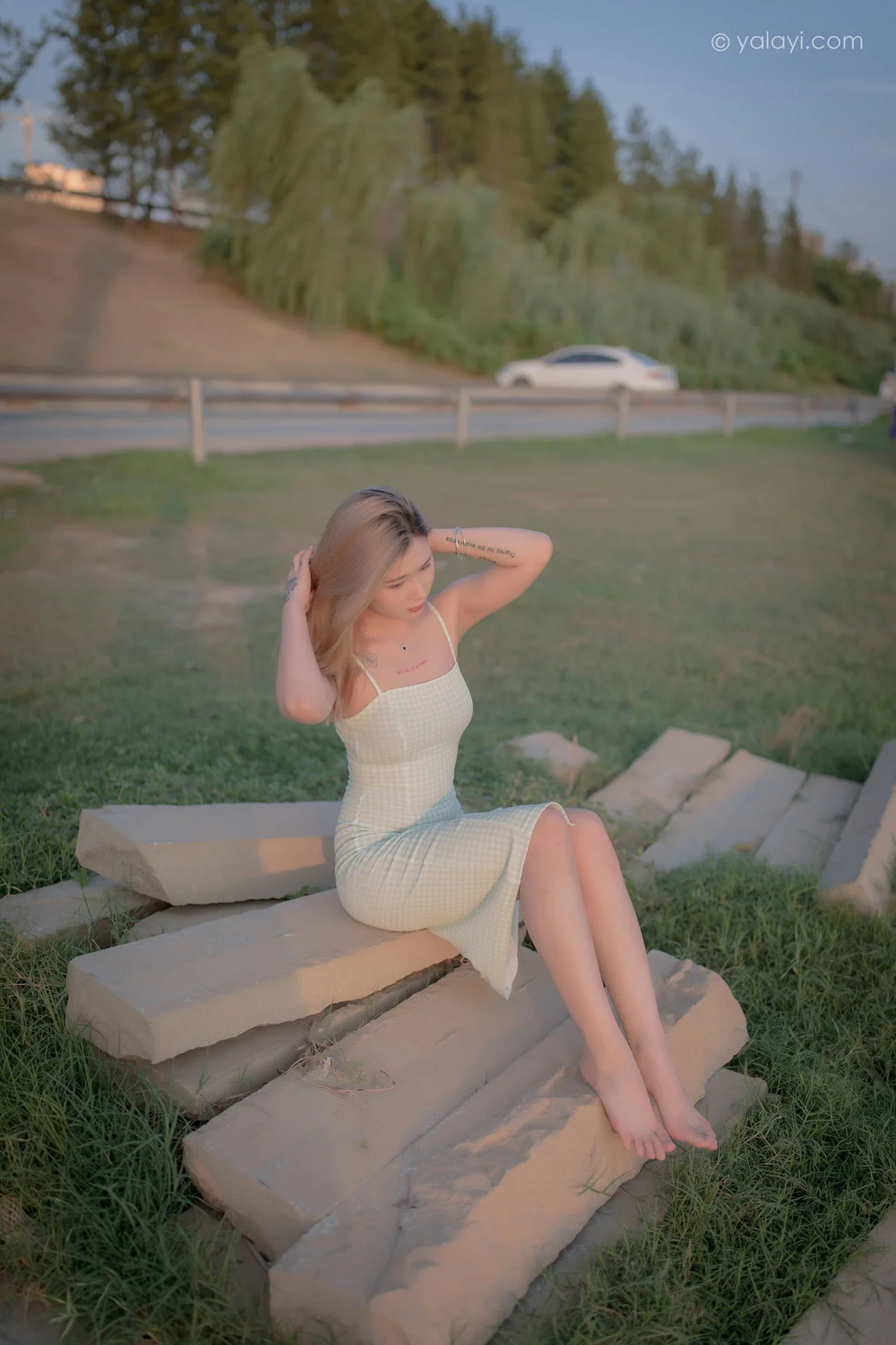 YALAYI 雅拉伊 Vol.709    梦涵《风继续吹》 - 7