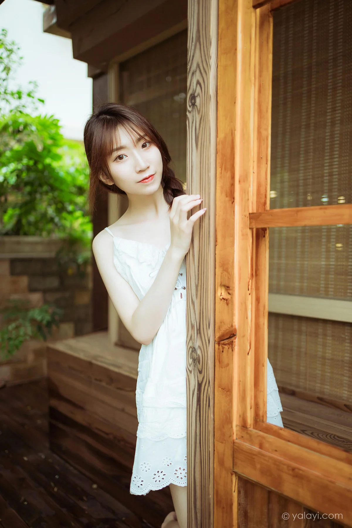 YALAYI 雅拉伊 Vol.714    小乔 雨后花园 - 5