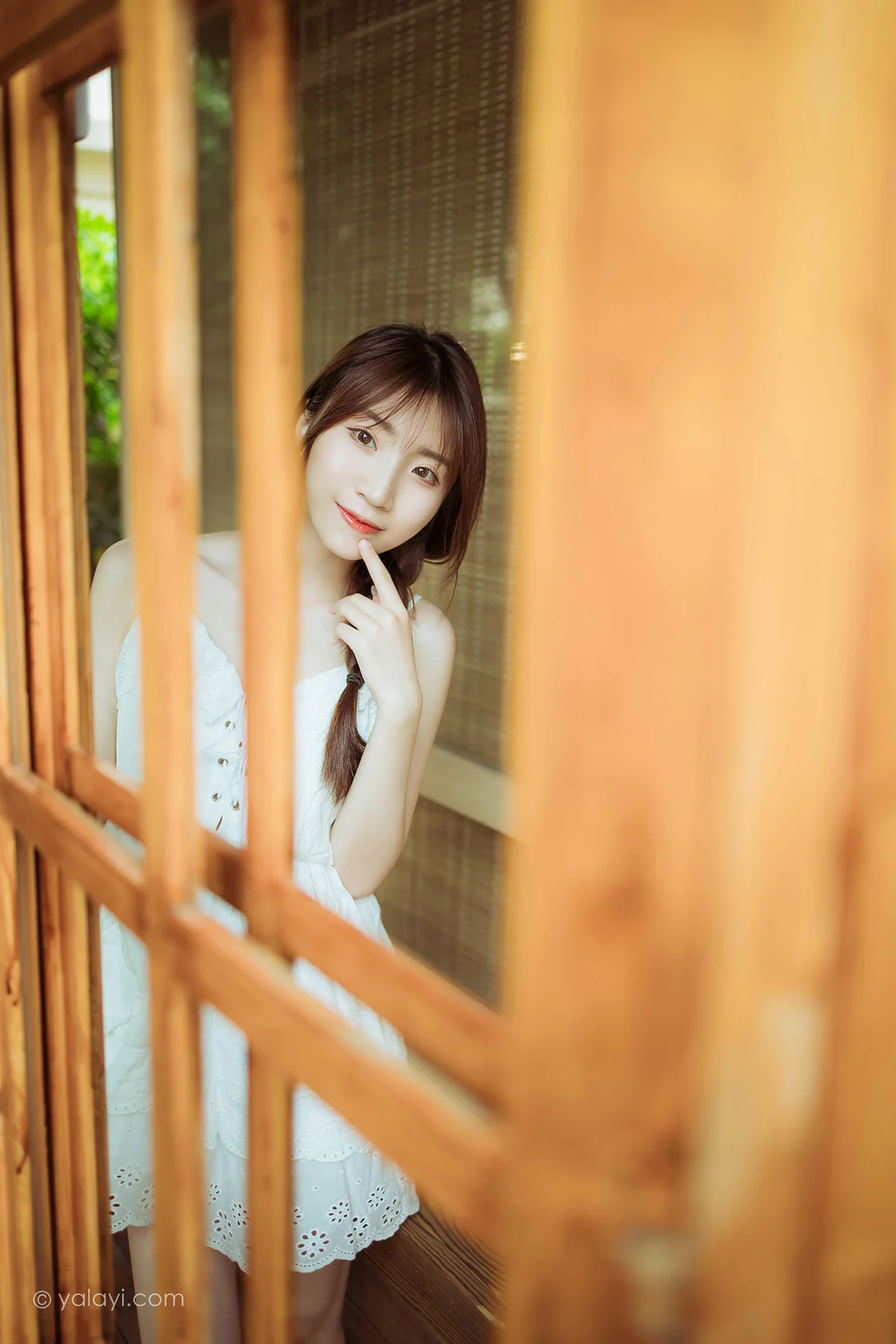 YALAYI 雅拉伊 Vol.714    小乔 雨后花园 - 10