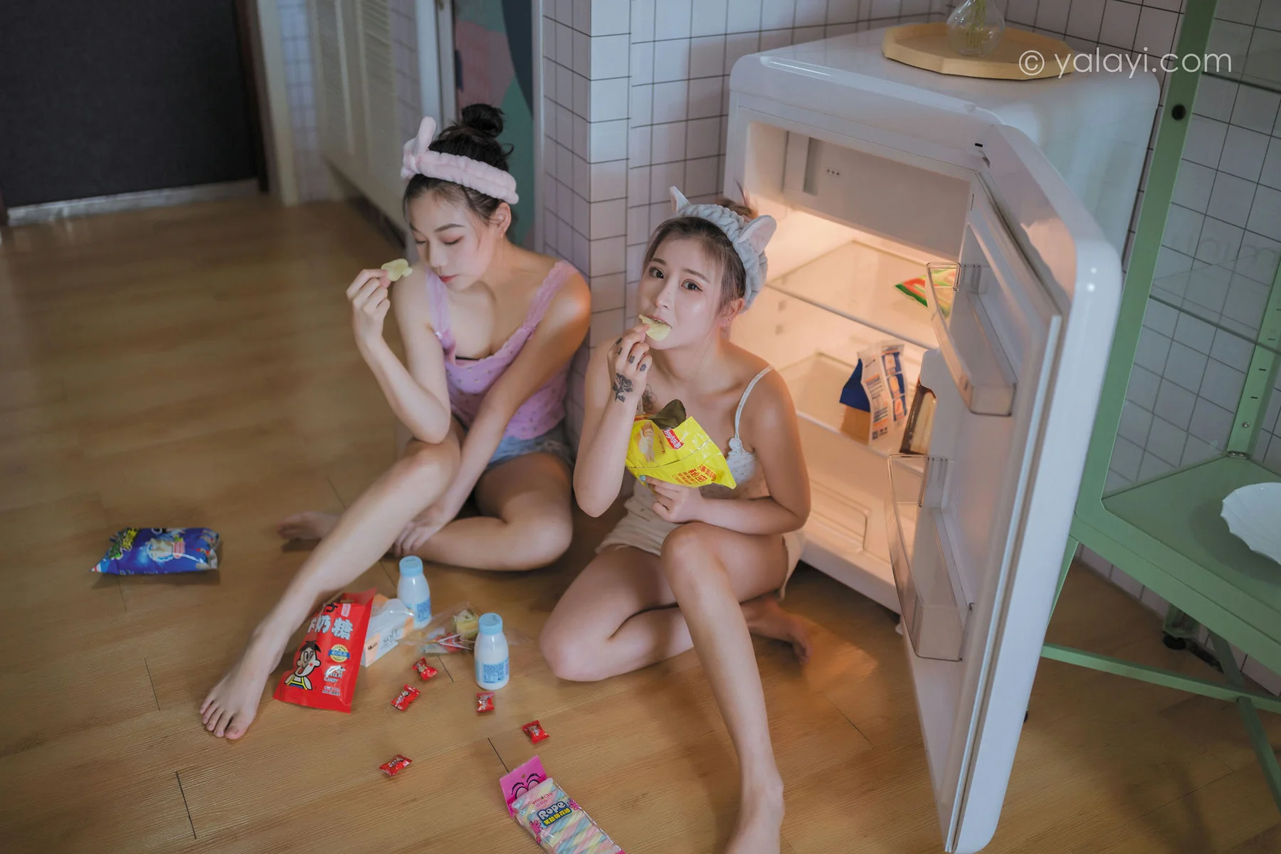 YALAYI 雅拉伊 Vol.726    梦涵 另一个我 - 6