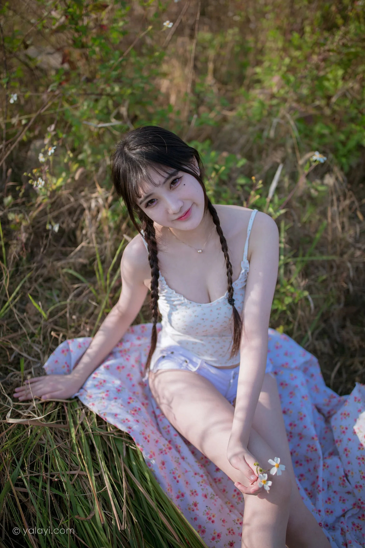 YALAYI 雅拉伊 Vol.733    瓶儿 去江边 - 3