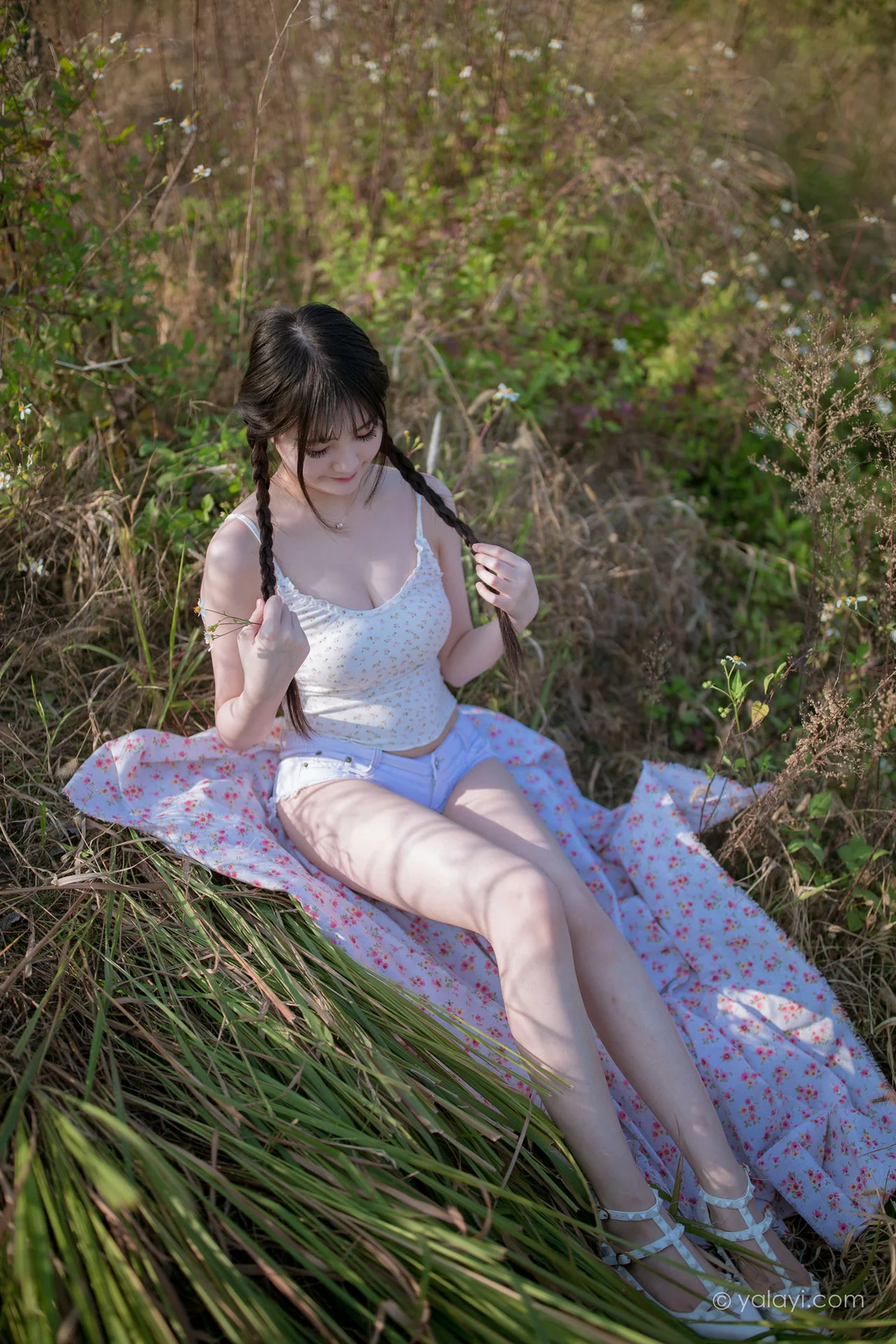 YALAYI 雅拉伊 Vol.733    瓶儿 去江边 - 4