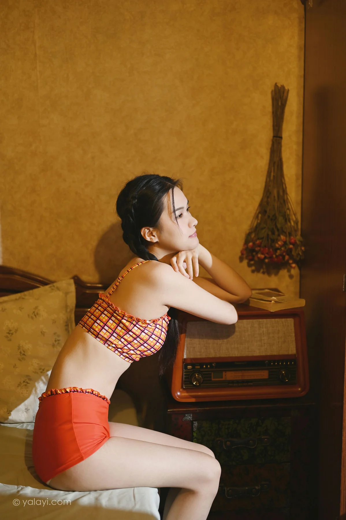 YALAYI 雅拉伊 Vol.735    方岚 独处 - 6