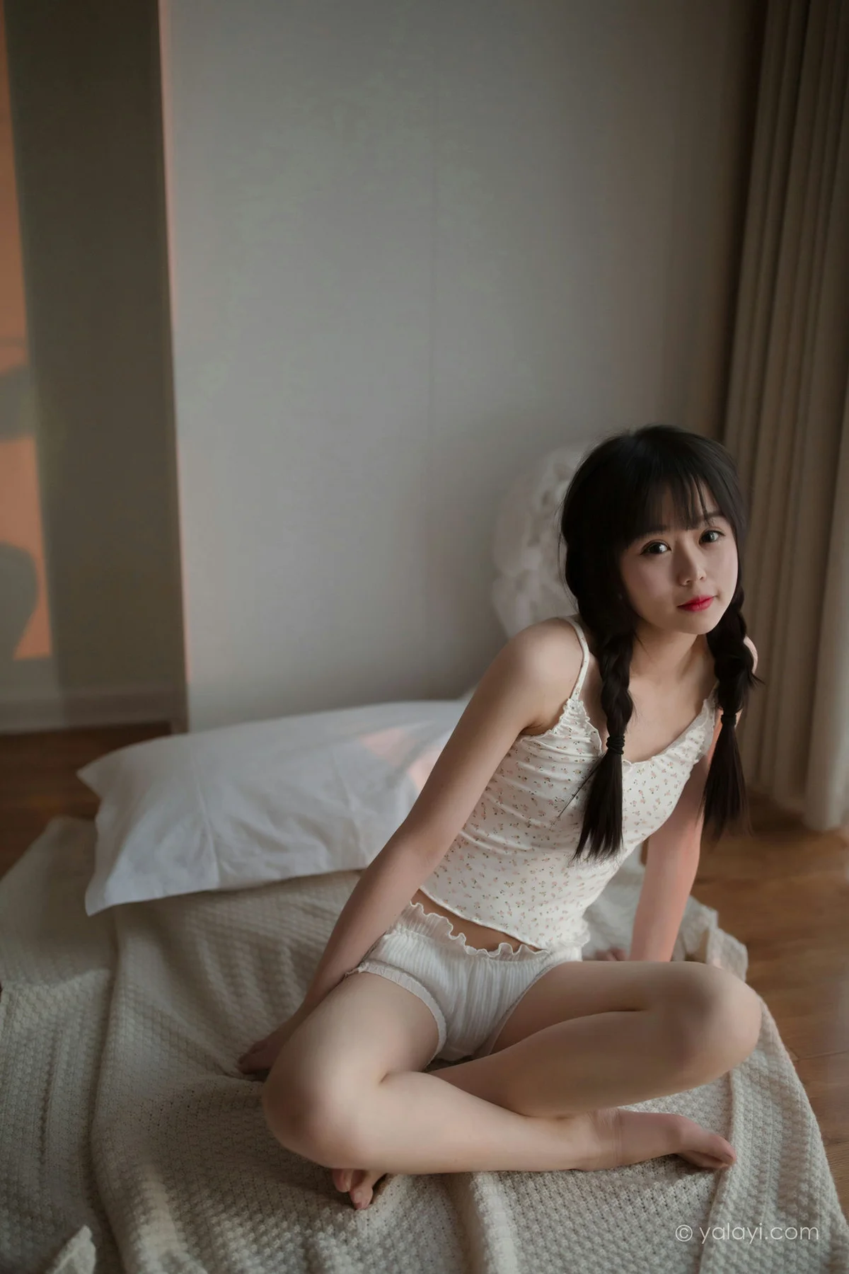 YALAYI 雅拉伊 Vol.752    小乖 零零后少女 - 4