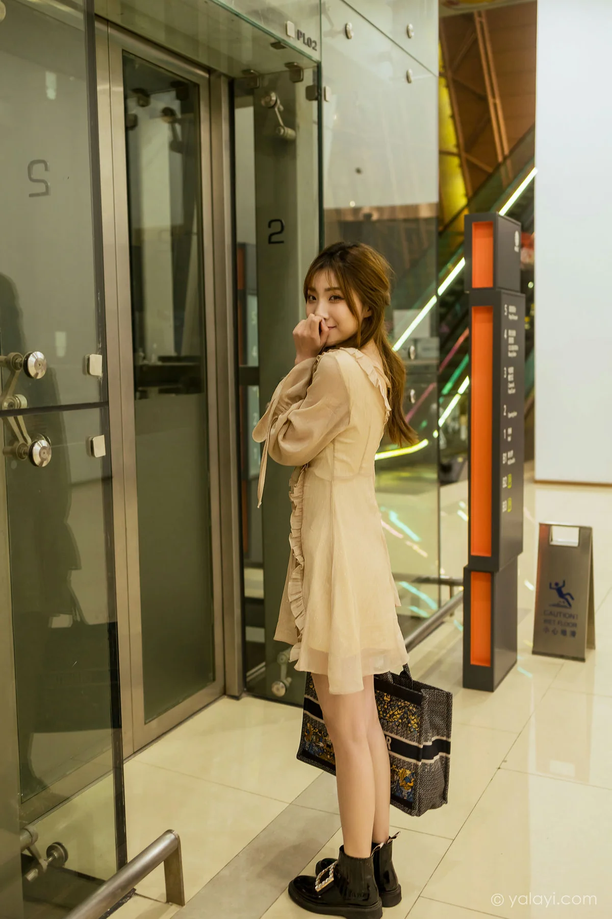 YALAYI 雅拉伊 Vol.777    小乔  牵你的手 - 5