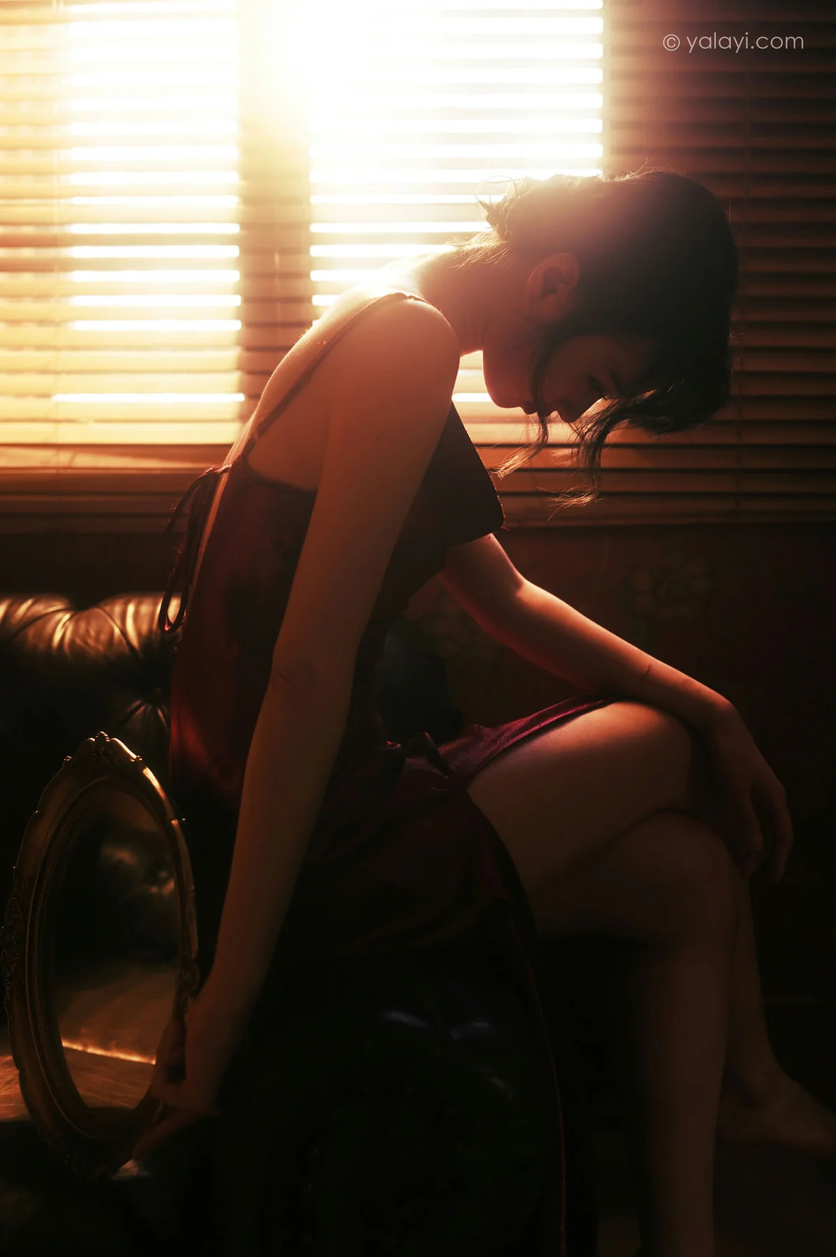 YALAYI 雅拉伊 Vol.784    京京 在窗边 - 9