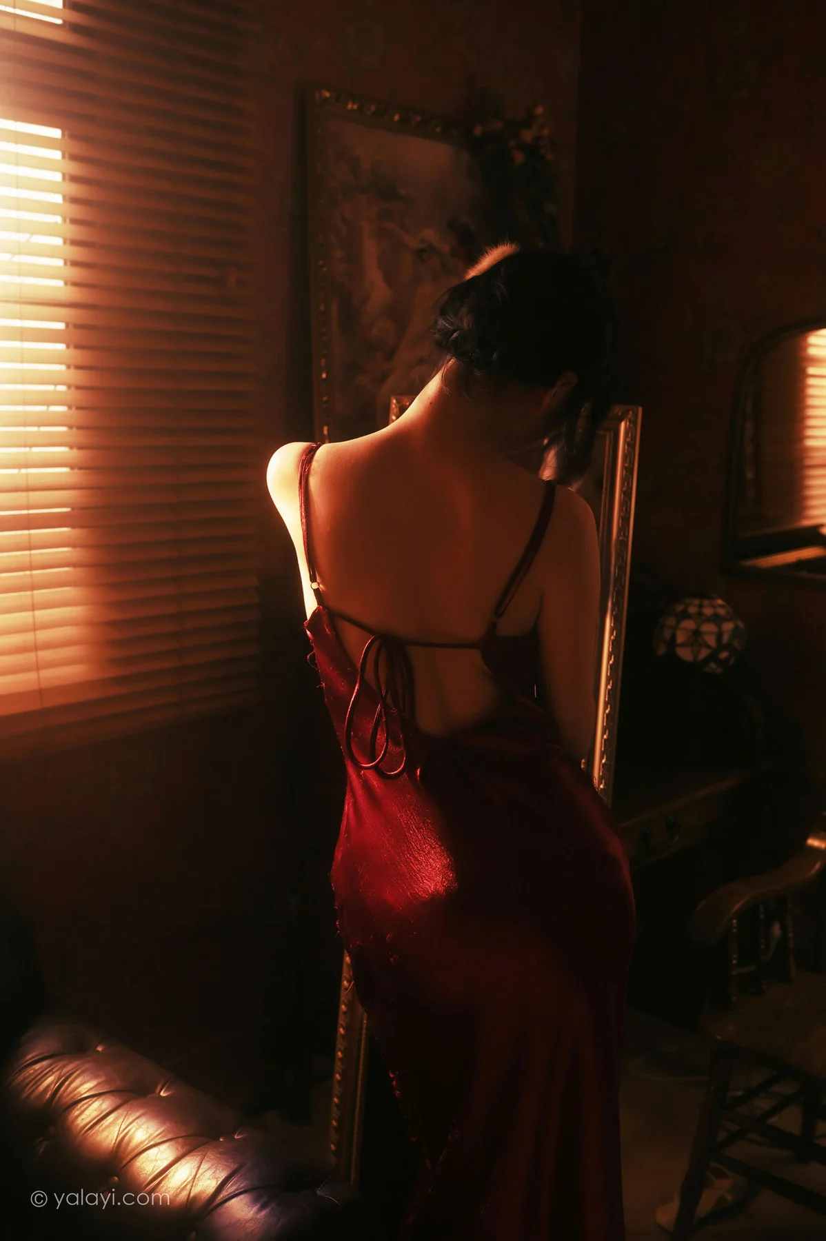 YALAYI 雅拉伊 Vol.784    京京 在窗边 - 4