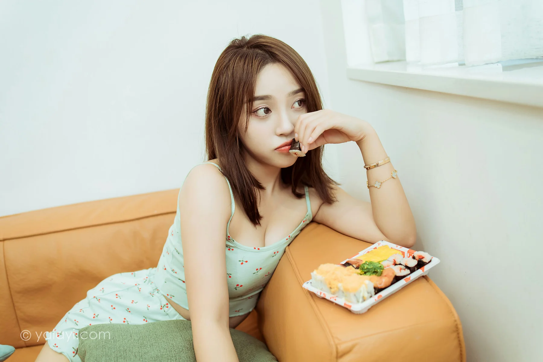 YALAYI 雅拉伊 Vol.796   雪儿 活在当下 - 7