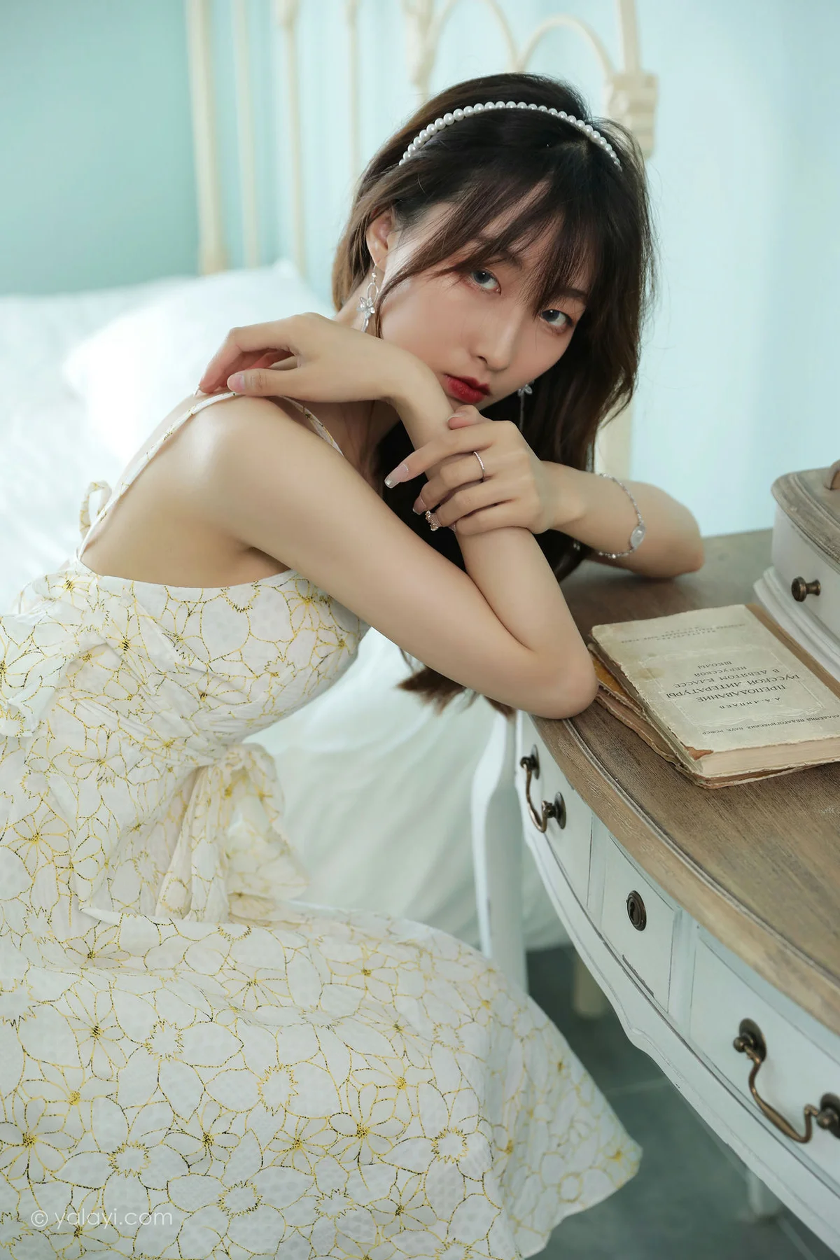 YALAYI 雅拉伊 Vol.810    佳佳 自由的孤独 - 8