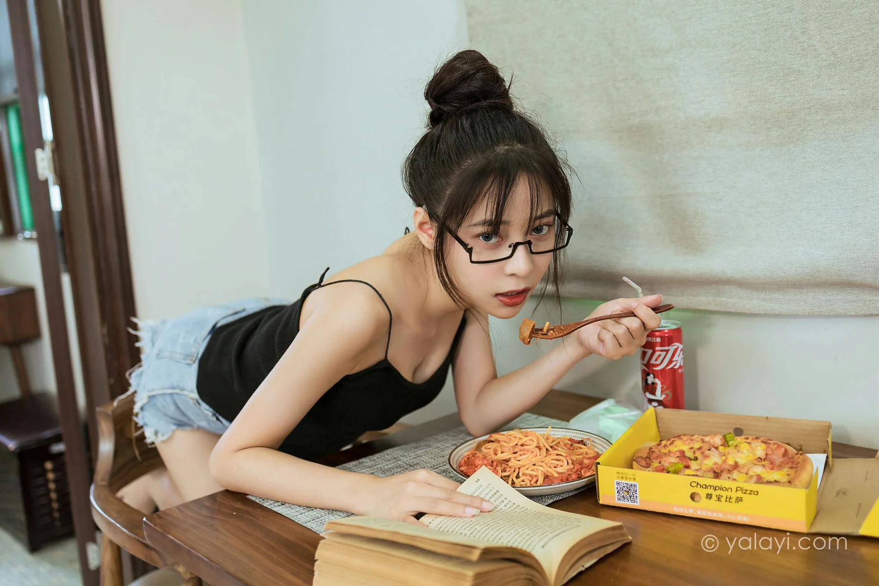 YALAYI 雅拉伊 Vol.819    诗咏 日常 - 2