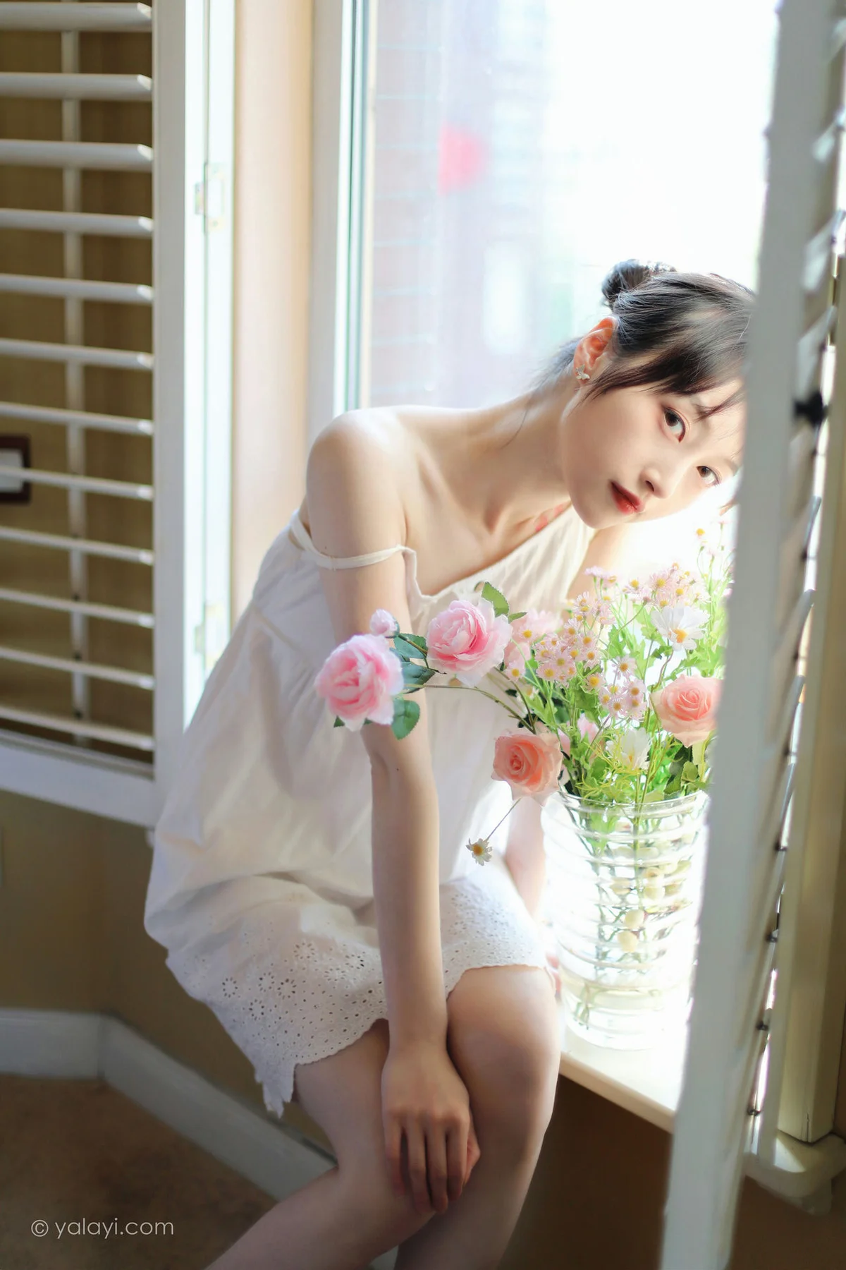 YALAYI 雅拉伊 Vol.896   京京 光影零乱 - 10