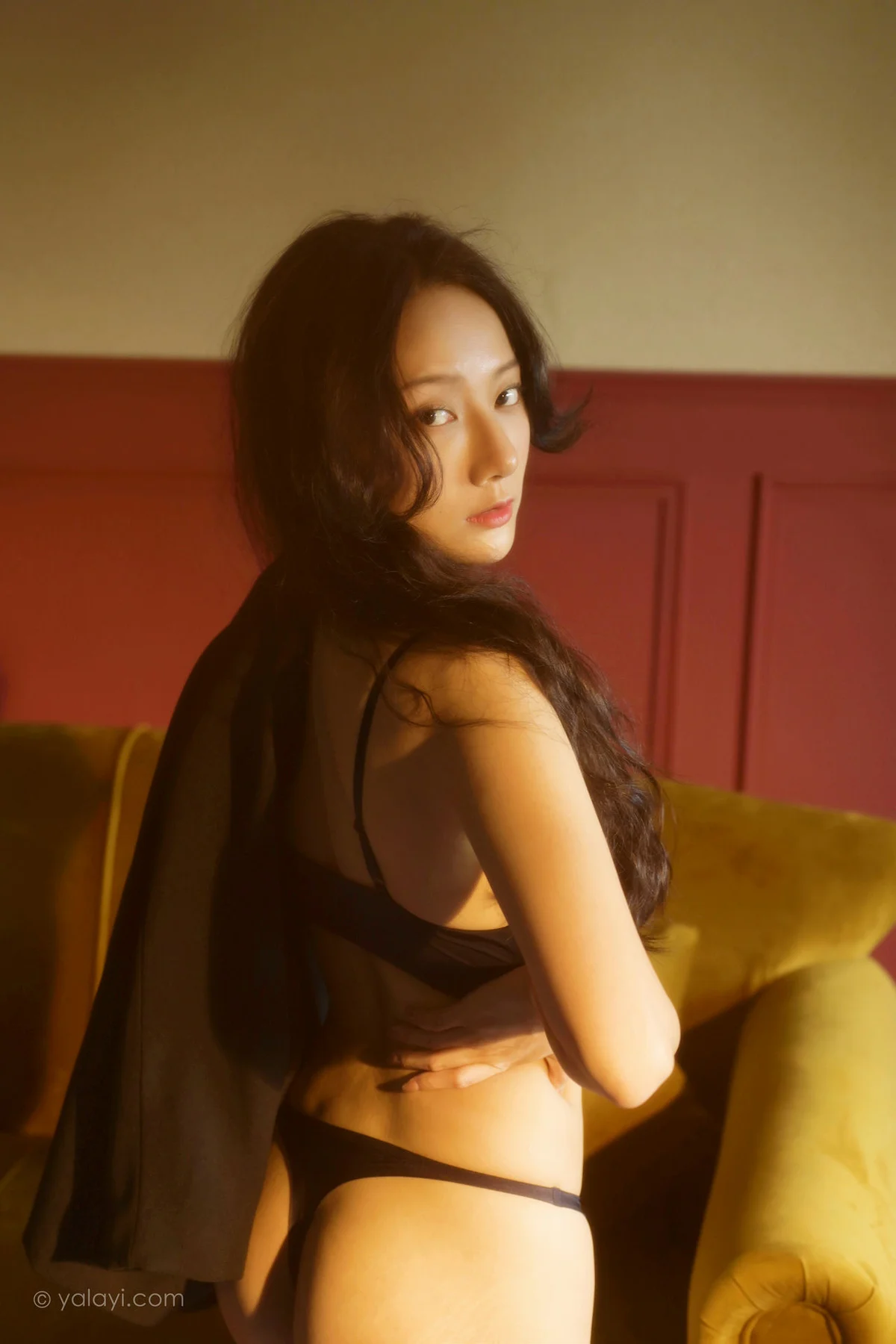 YALAYI 雅拉伊 Vol.905  何嘉颖 人生寂寞 - 1