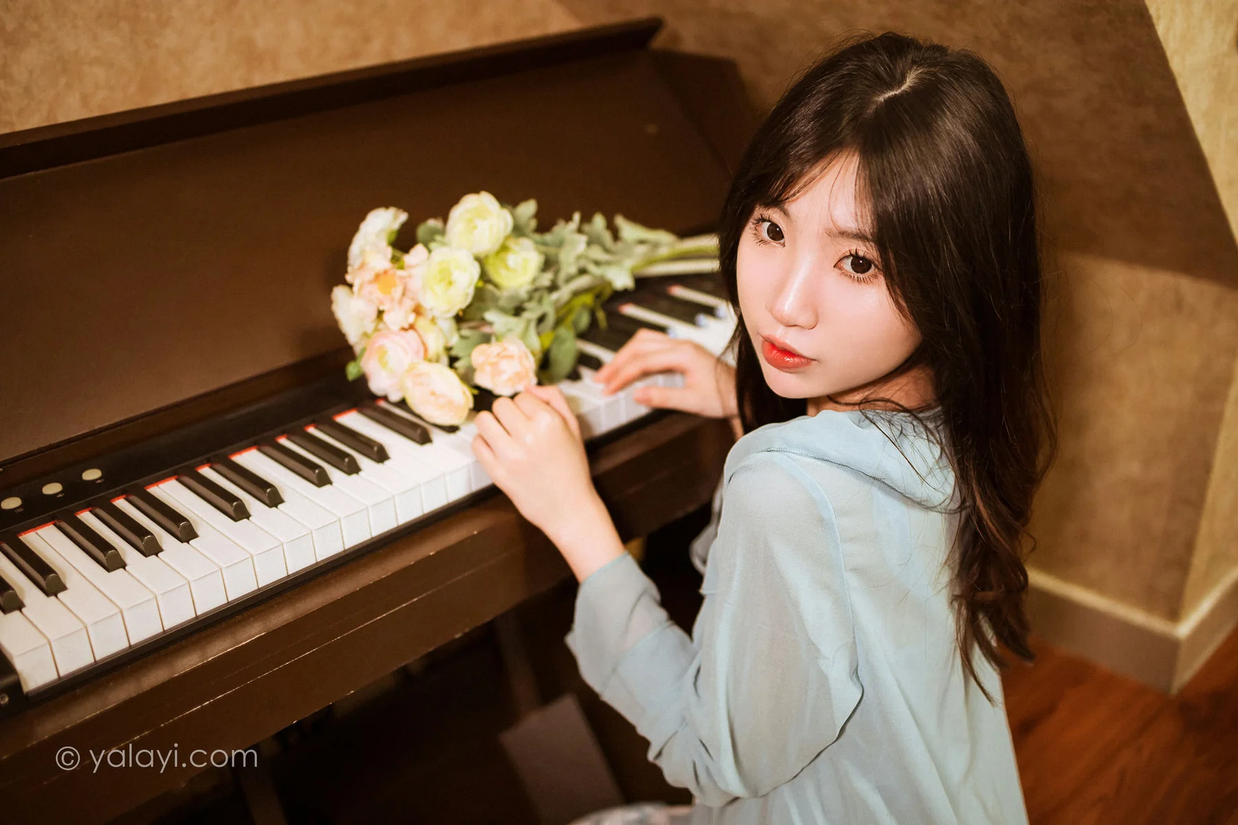 YALAYI 雅拉伊 Vol.922  小乔  一去不复返 - 6