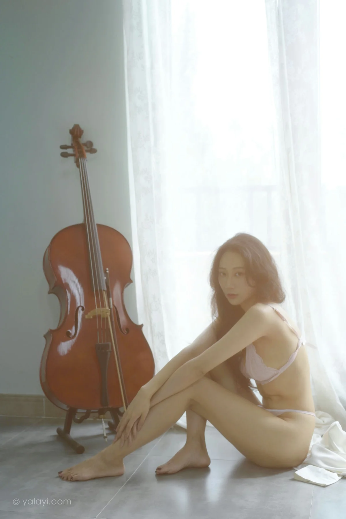 YALAYI 雅拉伊 Vol.923  何嘉颖 清晨的景色 - 5