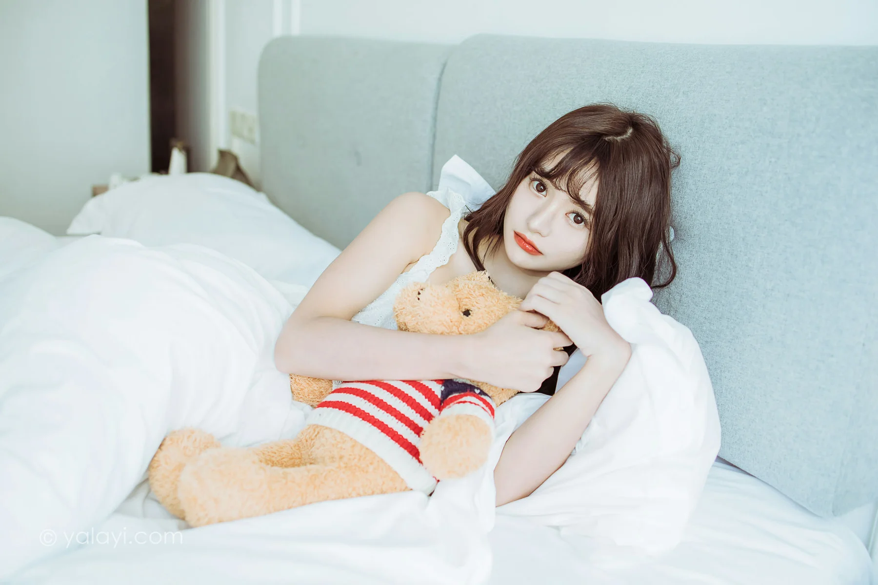 YALAYI 雅拉伊 Vol.930  小亭 静思 - 1