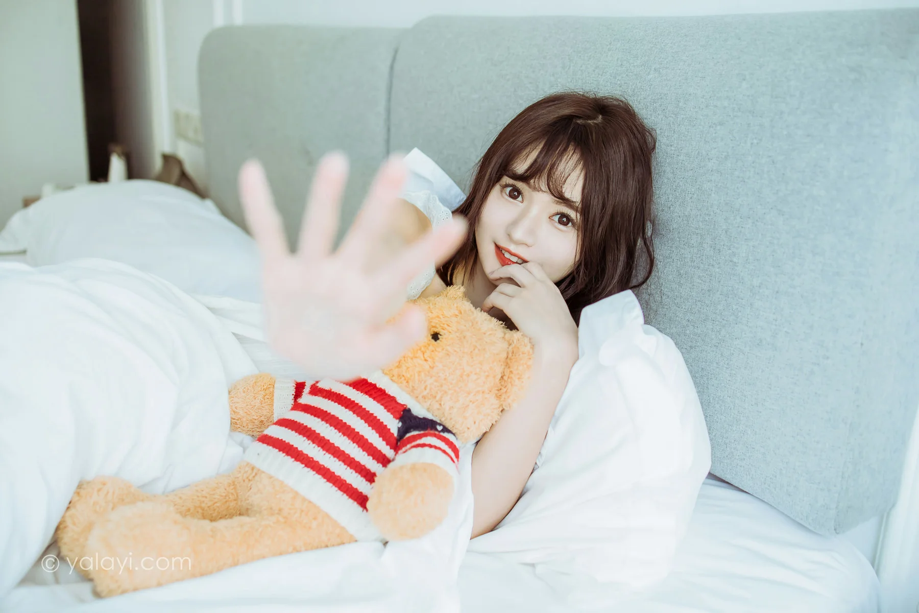 YALAYI 雅拉伊 Vol.930  小亭 静思 - 2