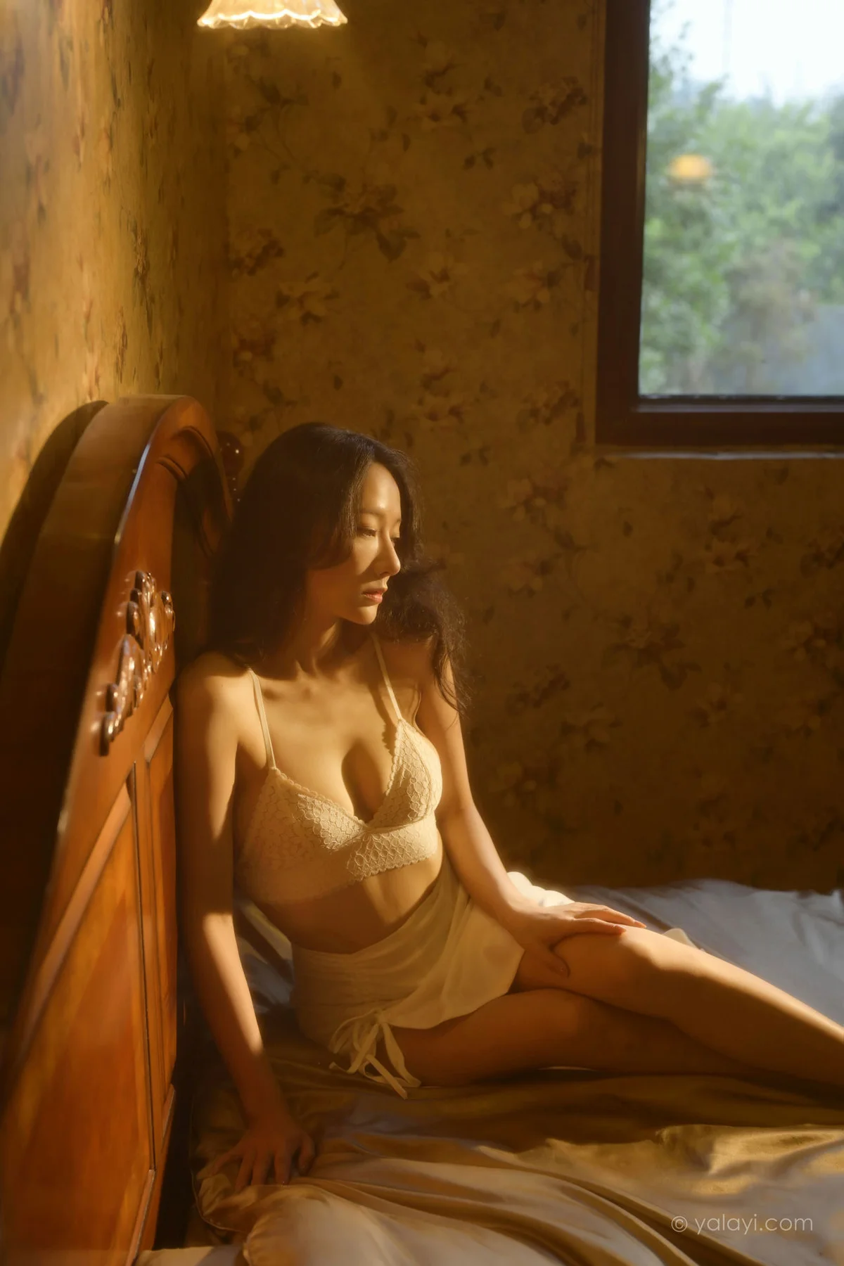 YALAYI 雅拉伊 Vol.936  何嘉颖 她是谁 - 3