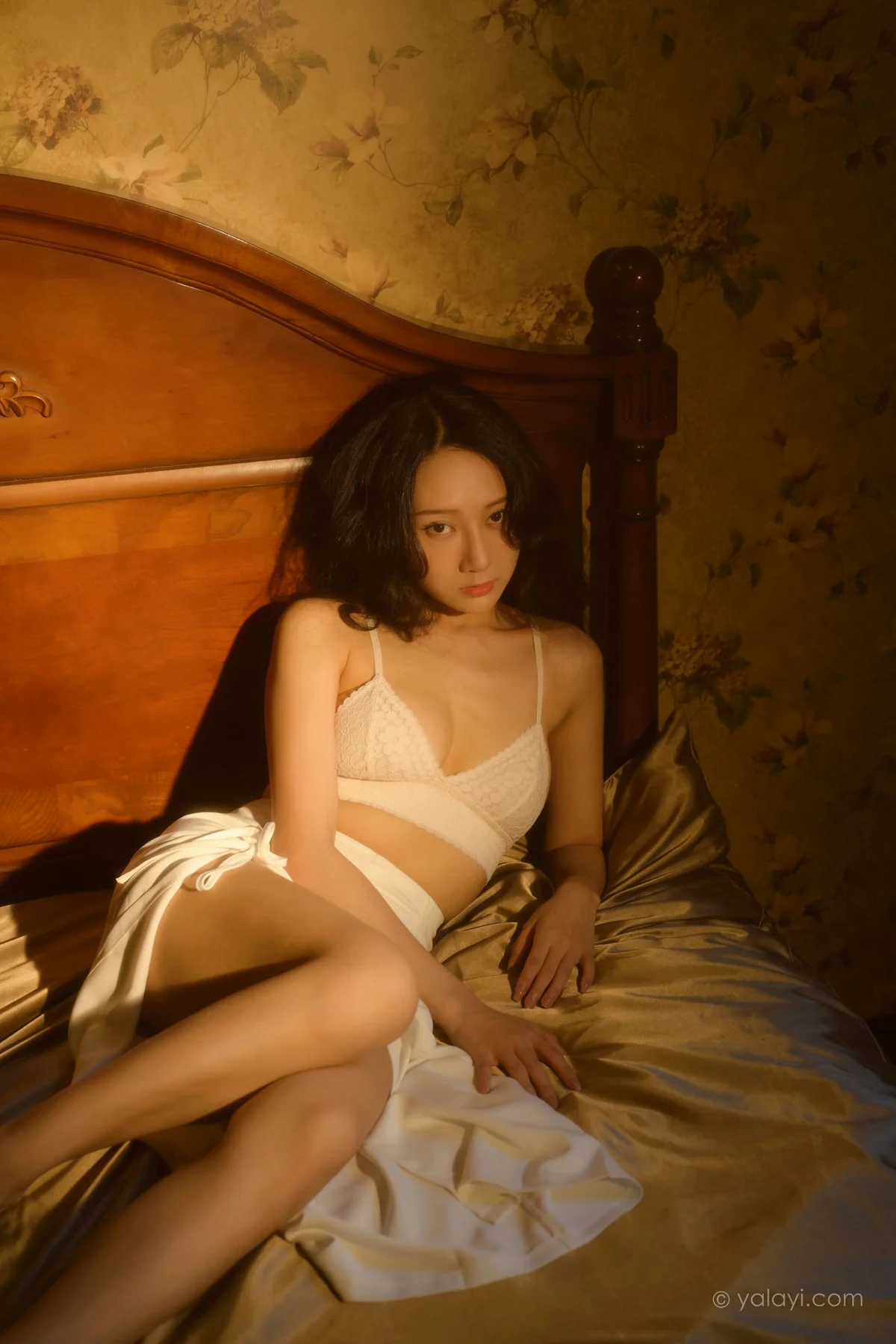 YALAYI 雅拉伊 Vol.936  何嘉颖 她是谁 - 7