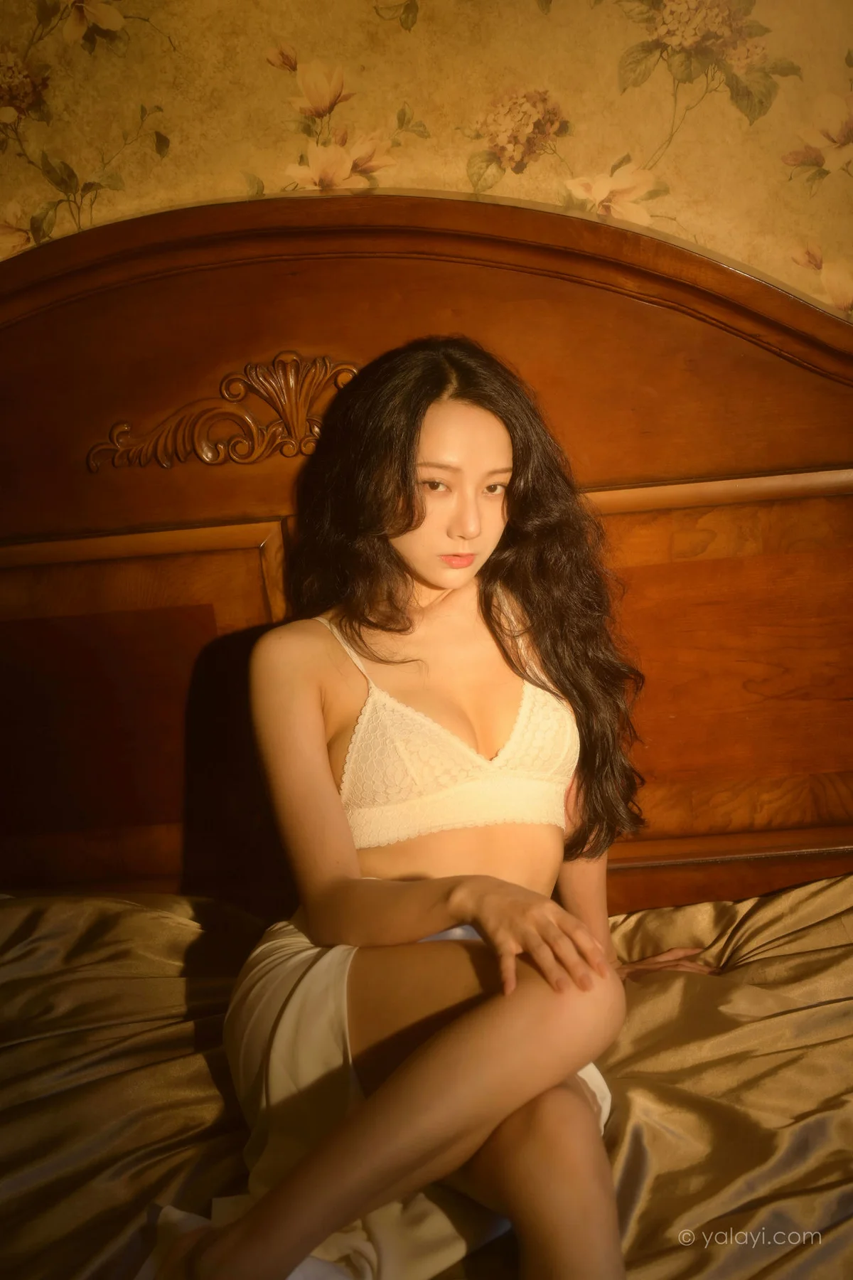 YALAYI 雅拉伊 Vol.936  何嘉颖 她是谁 - 8