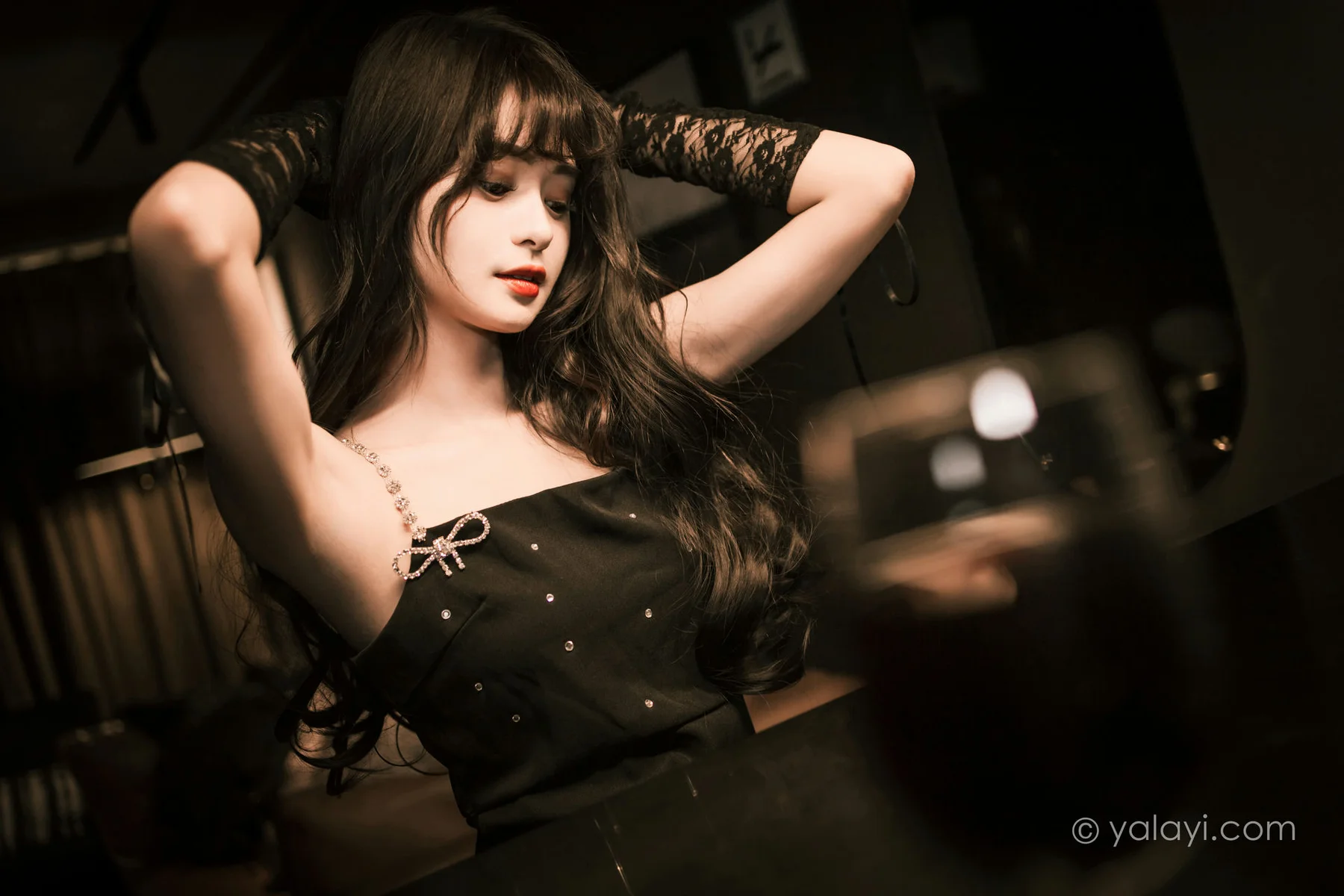 YALAYI 雅拉伊 Vol.946  小亭 一丝忧郁 - 1