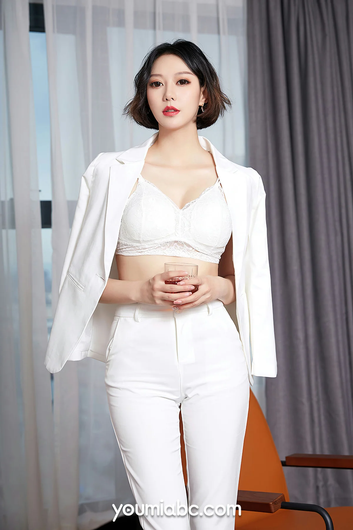 YOUMEI 尤美  艺轩 气质短发嫩模 - 2