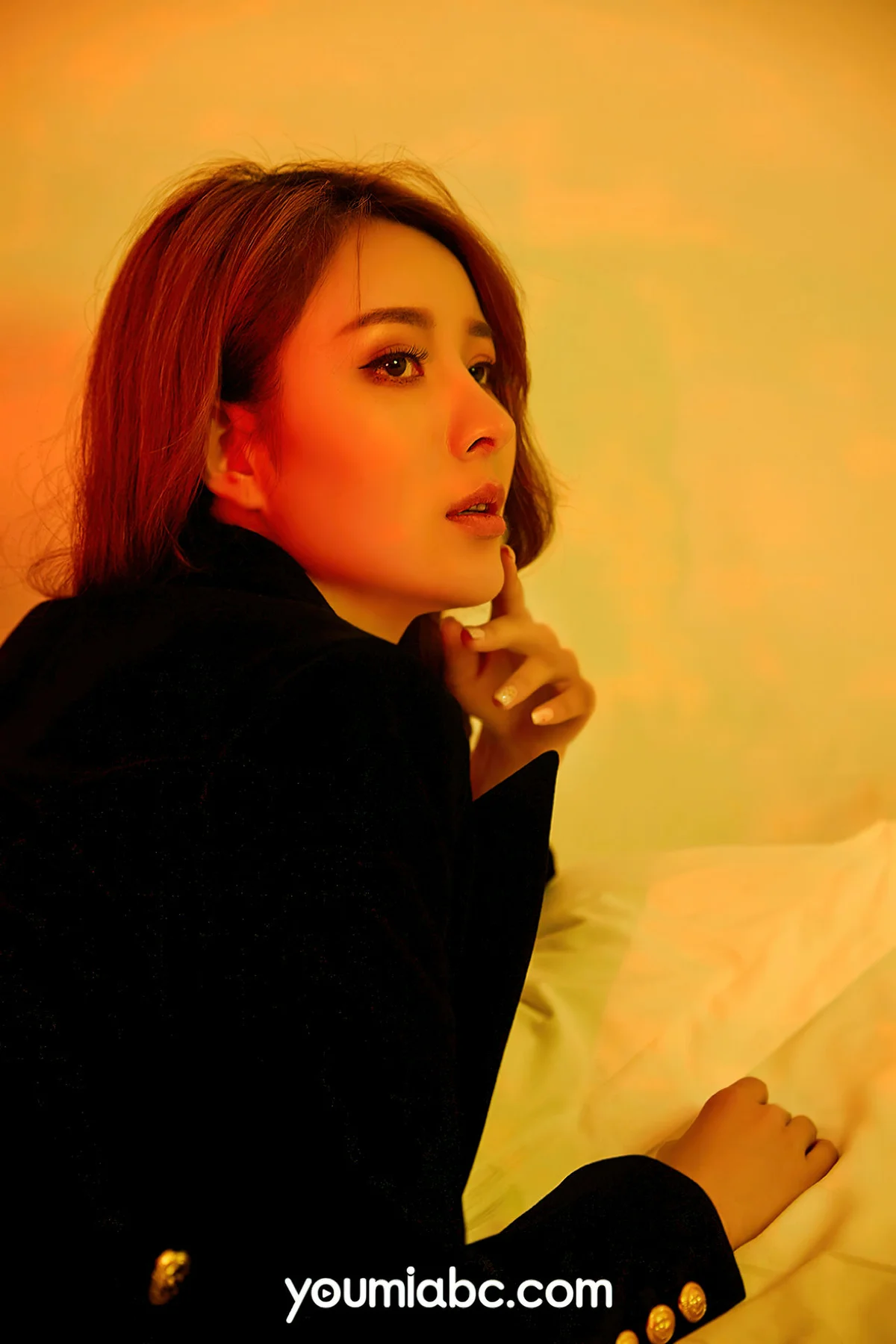 YOUMEI 尤美  2022-08-15-1 黄金宝儿 欧范红唇 - 2