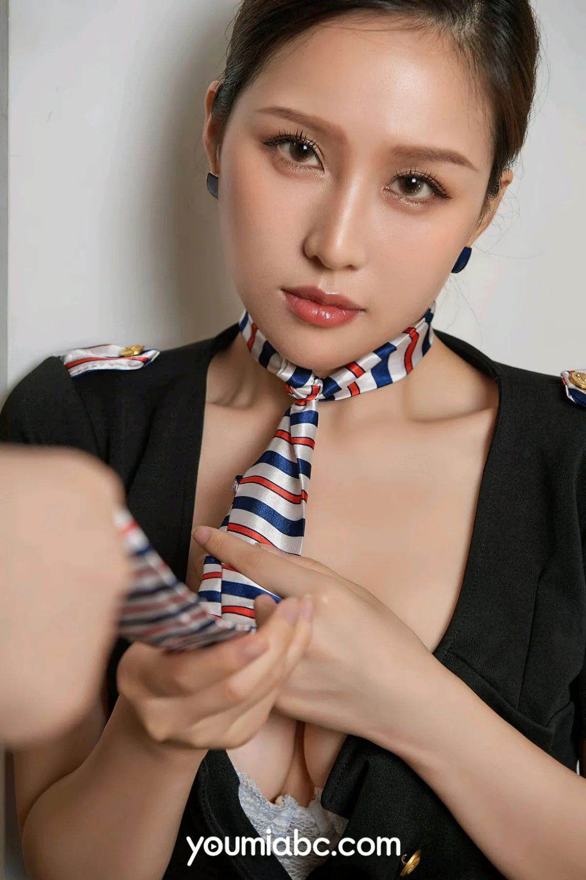 YOUMEI 尤美  2022-12-01 月音瞳 红唇捆绑嫩模 - 4