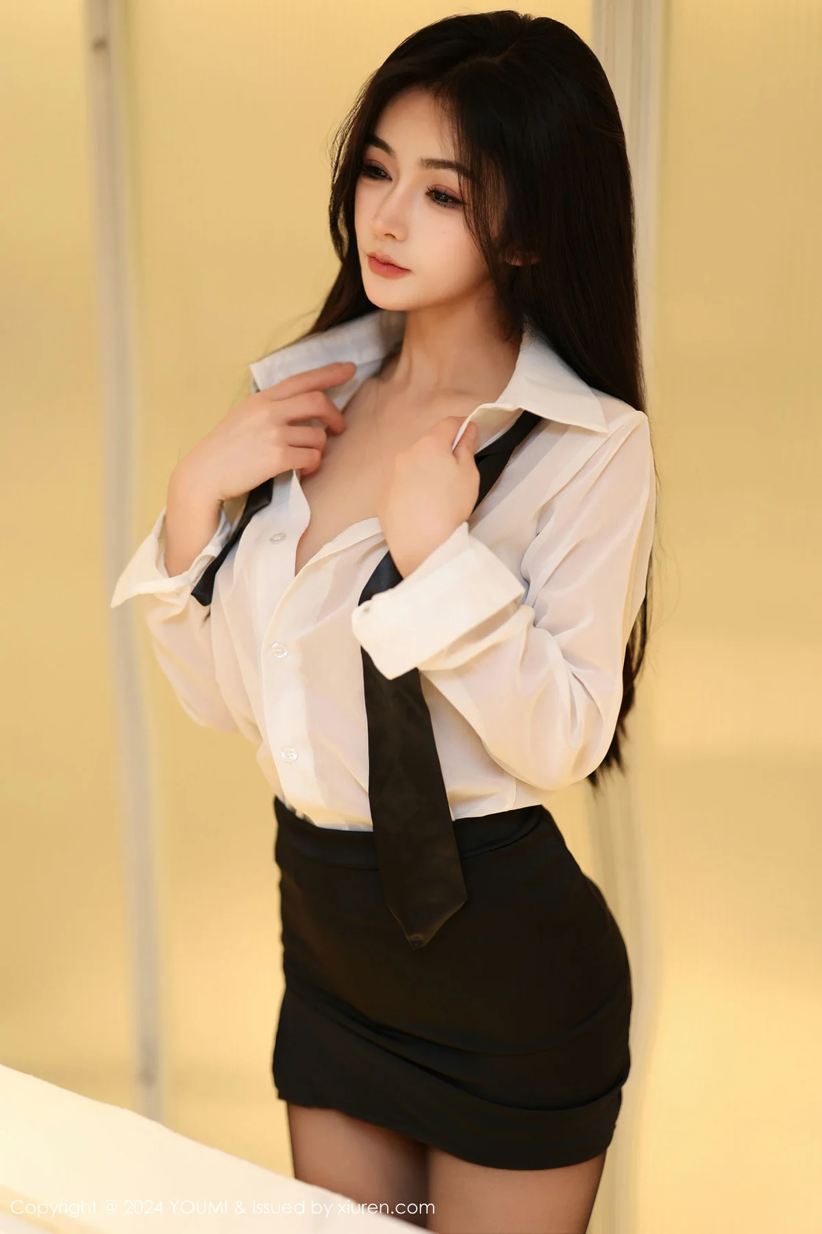 YOUMI 尤蜜荟 Vol.1050 谭小灵 白色轻透上衣性感写真11 - 8