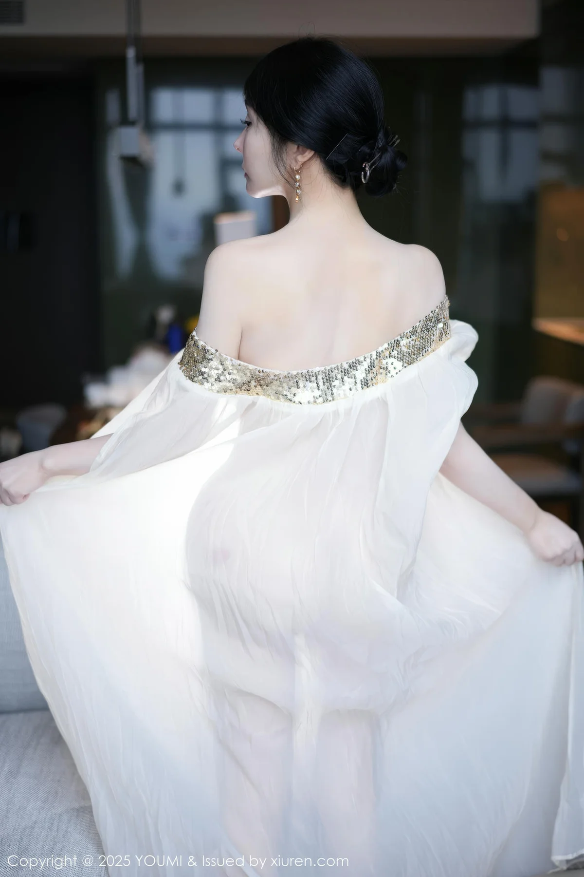 YOUMI 尤蜜荟 Vol.1132 允爾 金色吊坠式服饰 - 10