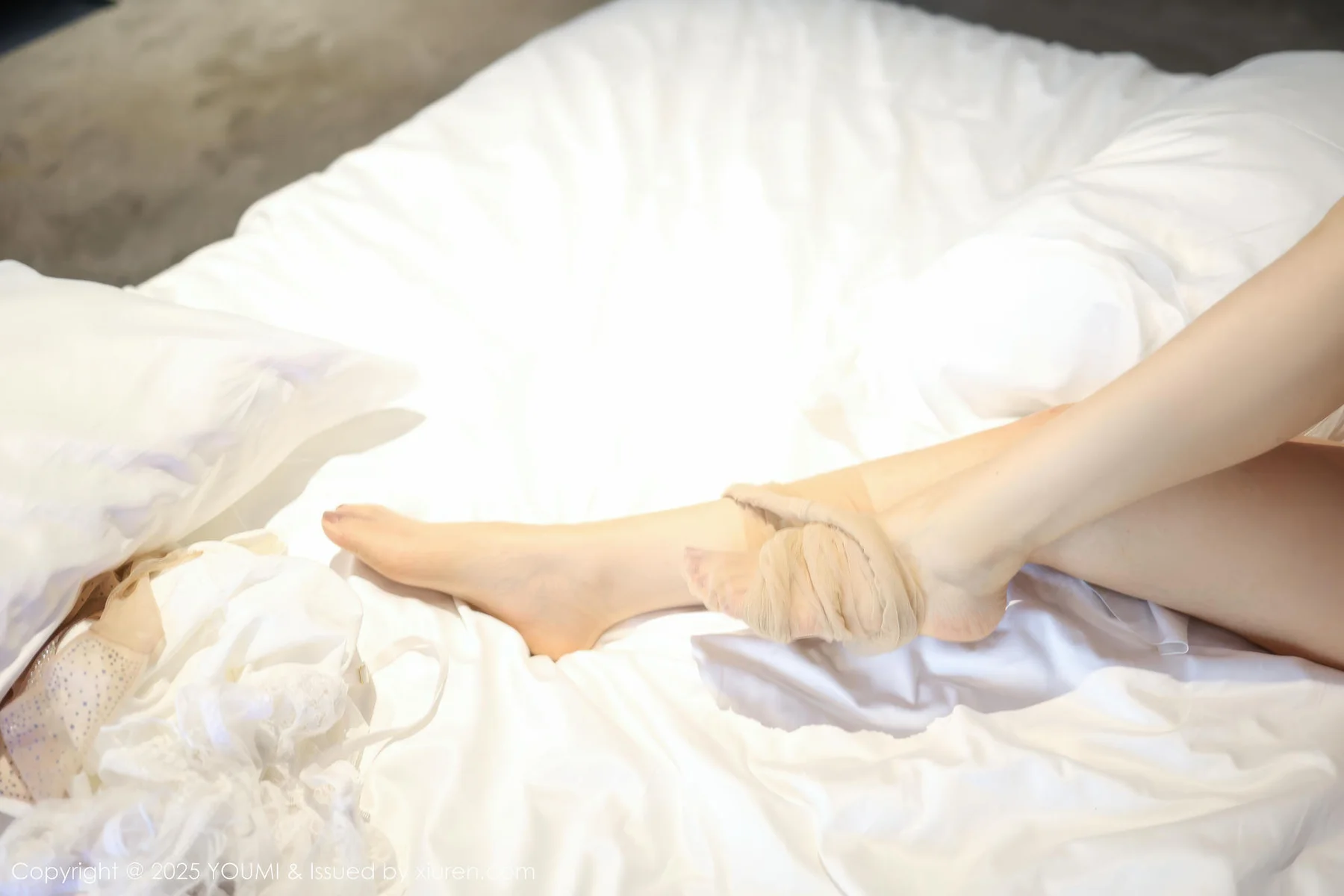 YOUMI 尤蜜荟 Vol.1177 Twins桃桃 白色连衣短裙 - 1