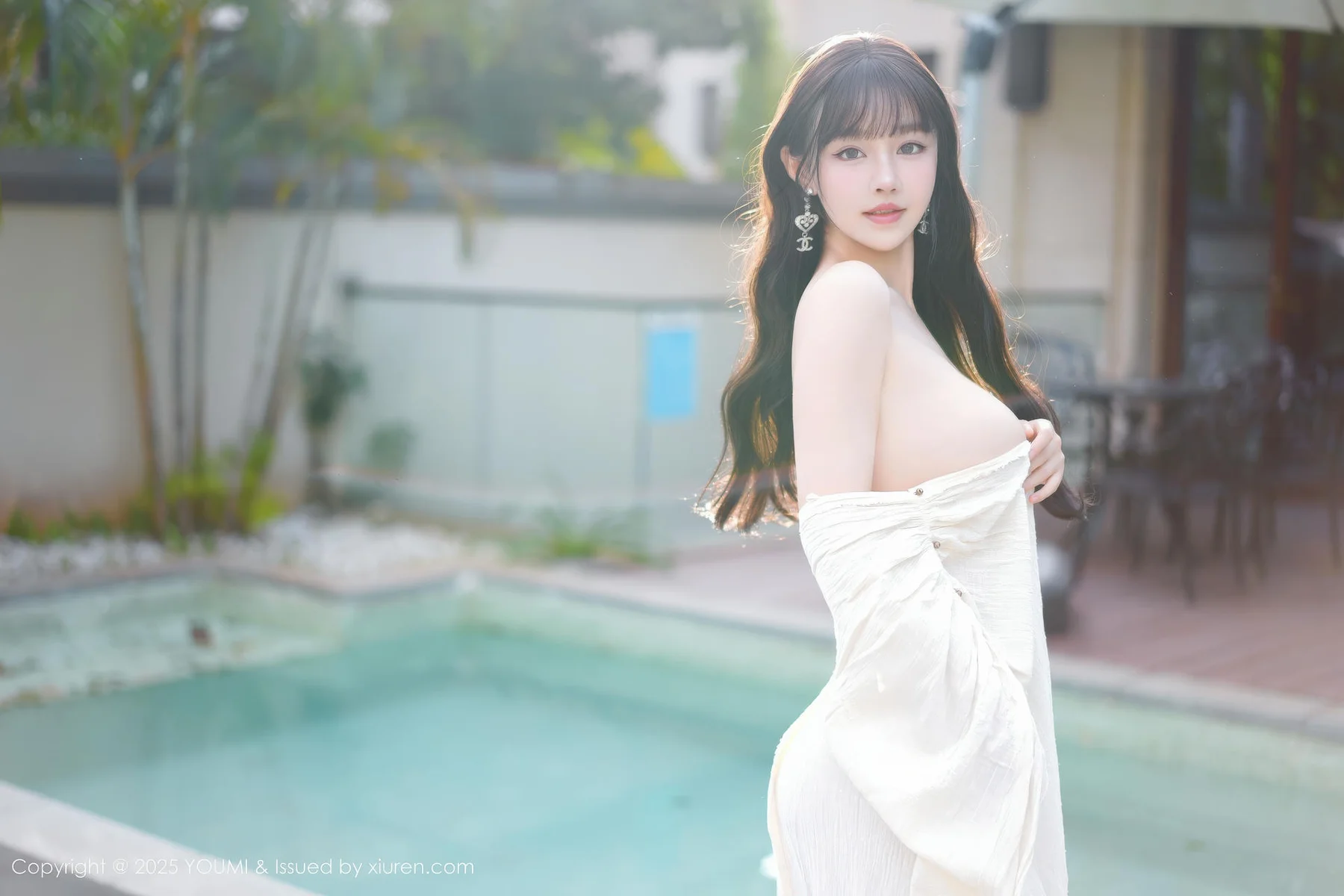 YOUMI 尤蜜荟 Vol.1185 心上可Flora 童颜巨乳浅色浴袍 - 1