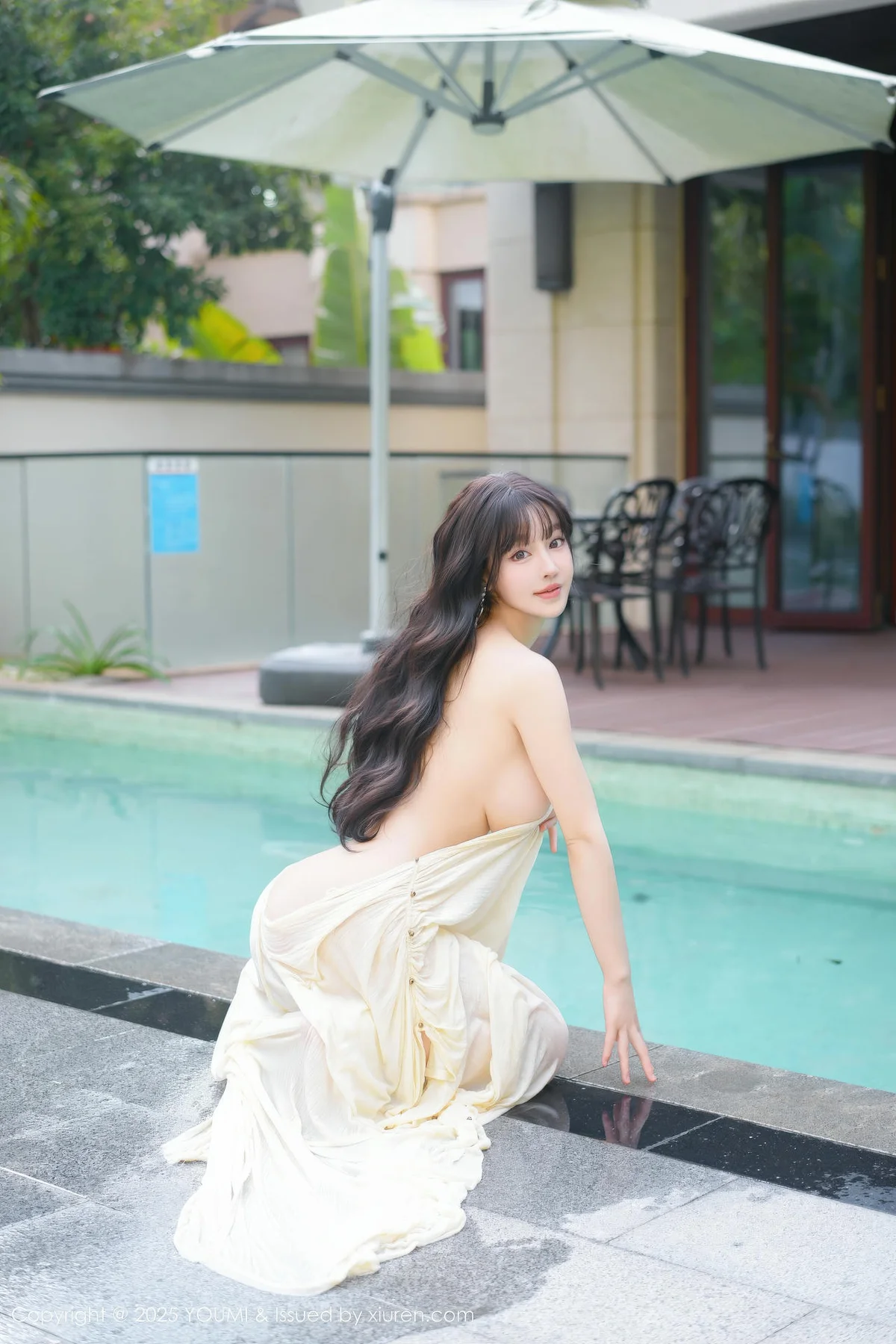 YOUMI 尤蜜荟 Vol.1185 心上可Flora 童颜巨乳浅色浴袍 - 5