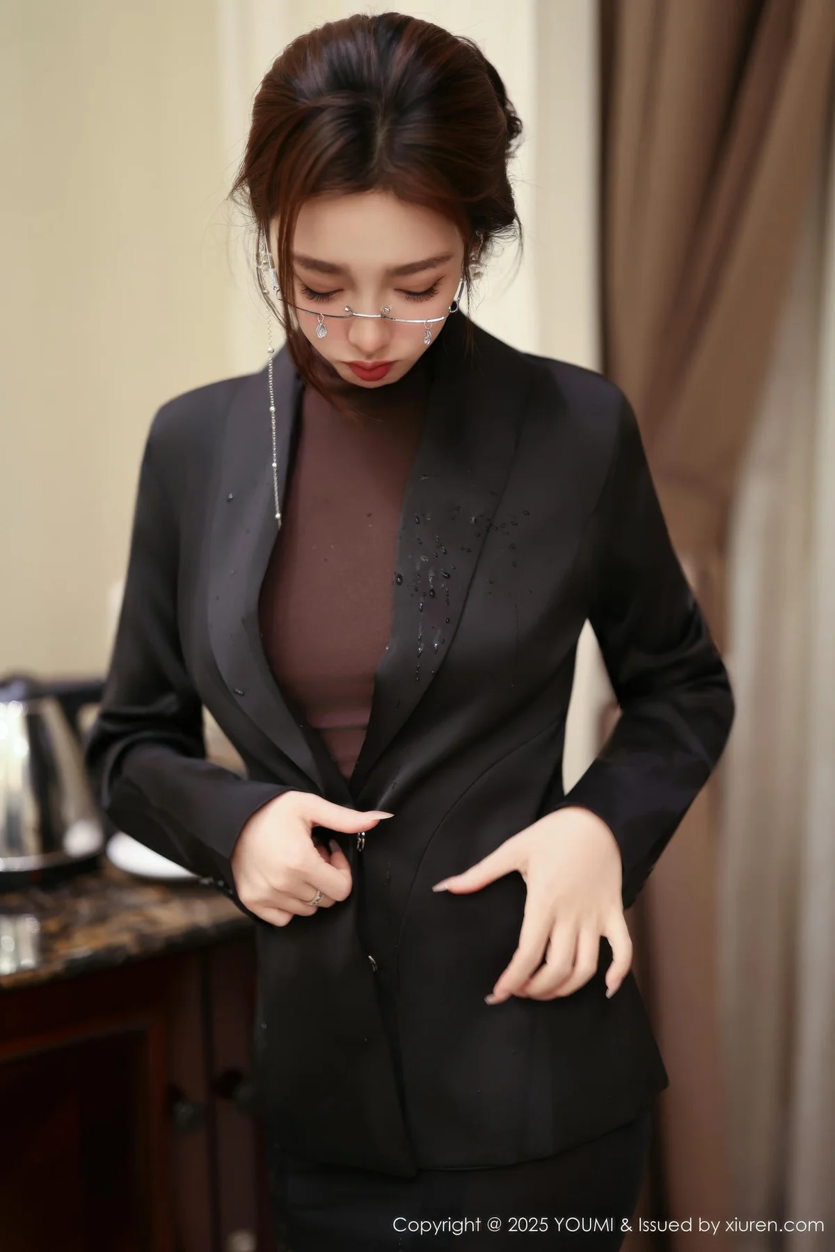 YOUMI 尤蜜荟 Vol.1186 心上可Flora 童颜巨乳浅色浴袍 - 3