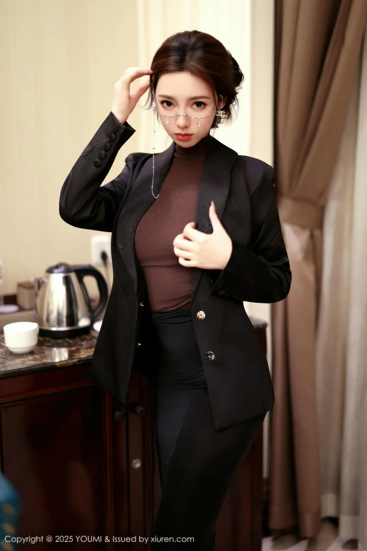 YOUMI 尤蜜荟 Vol.1186 心上可Flora 童颜巨乳浅色浴袍 - 4